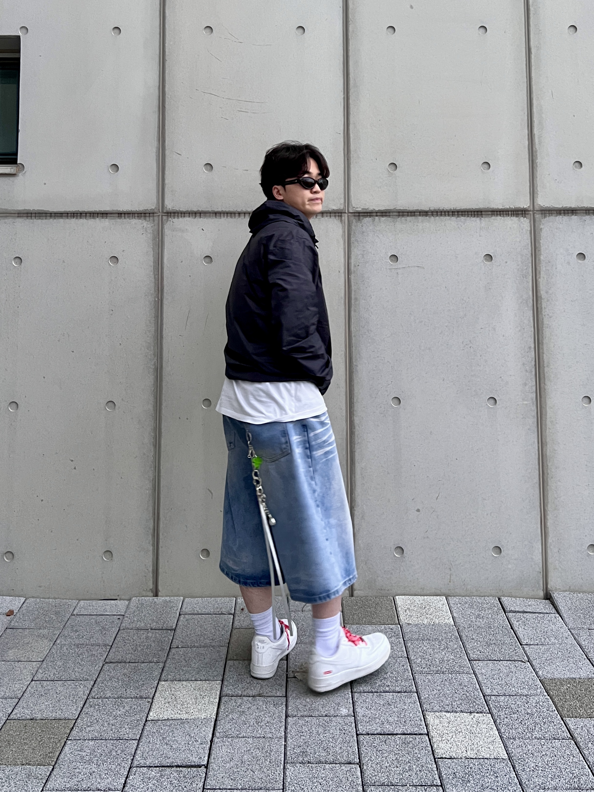 Nike x Supreme Air Force 1 Low White 착용 스타일 - 6