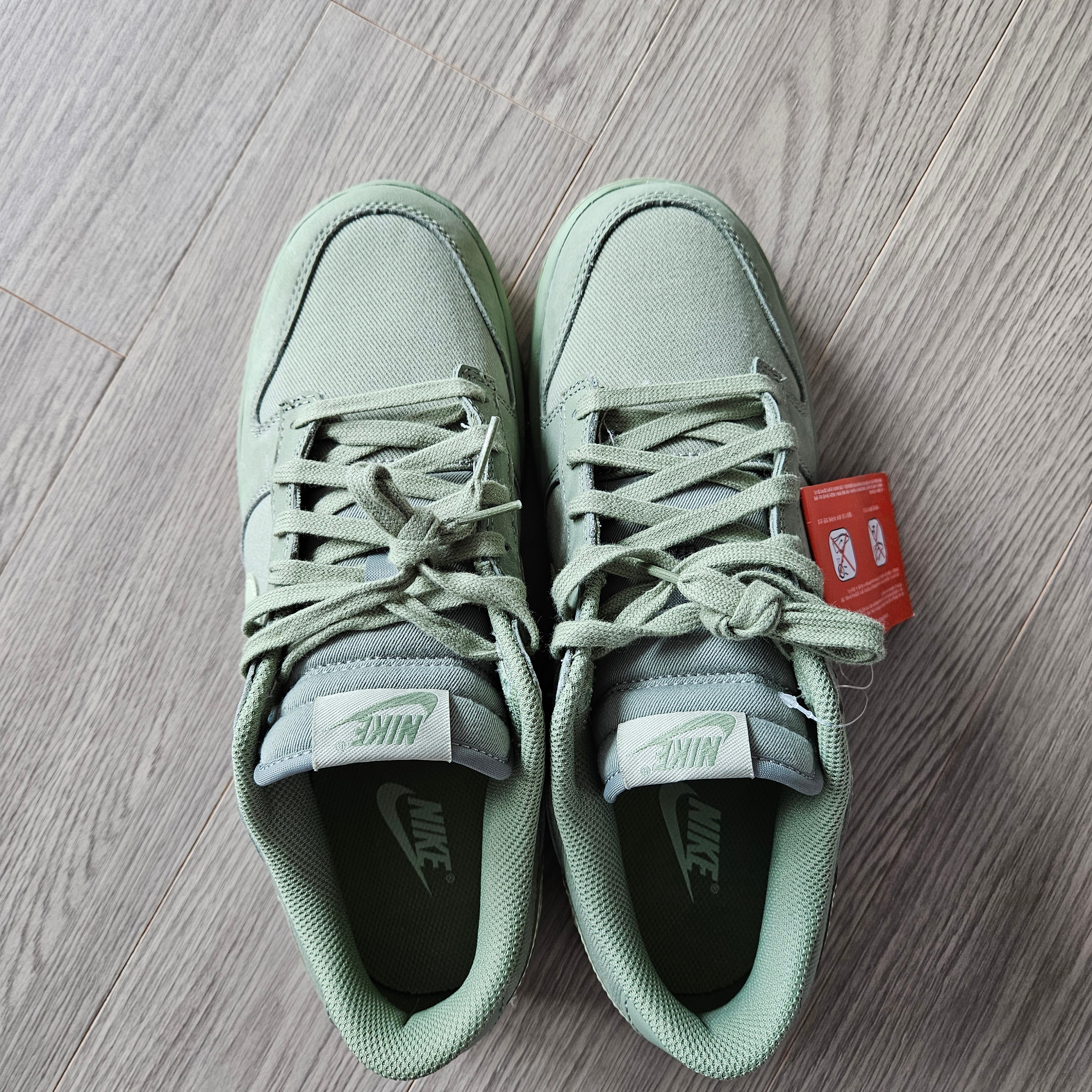 Nike Dunk Low PRM Oil Green 착용 스타일