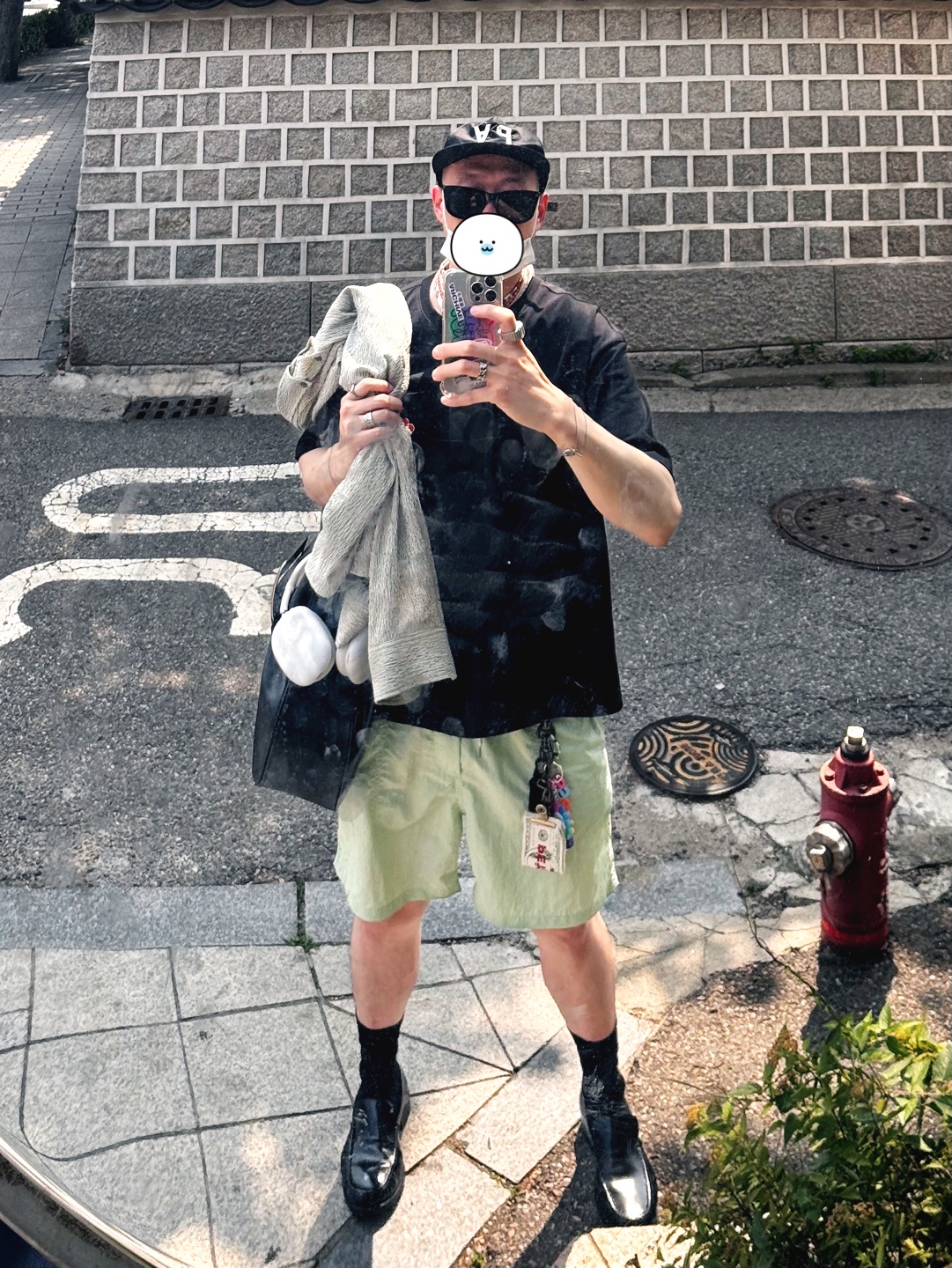 Gentle Monster x Maison Margiela MM008 Black Black, Acne Studios Leather Loafers Black 착용 스타일