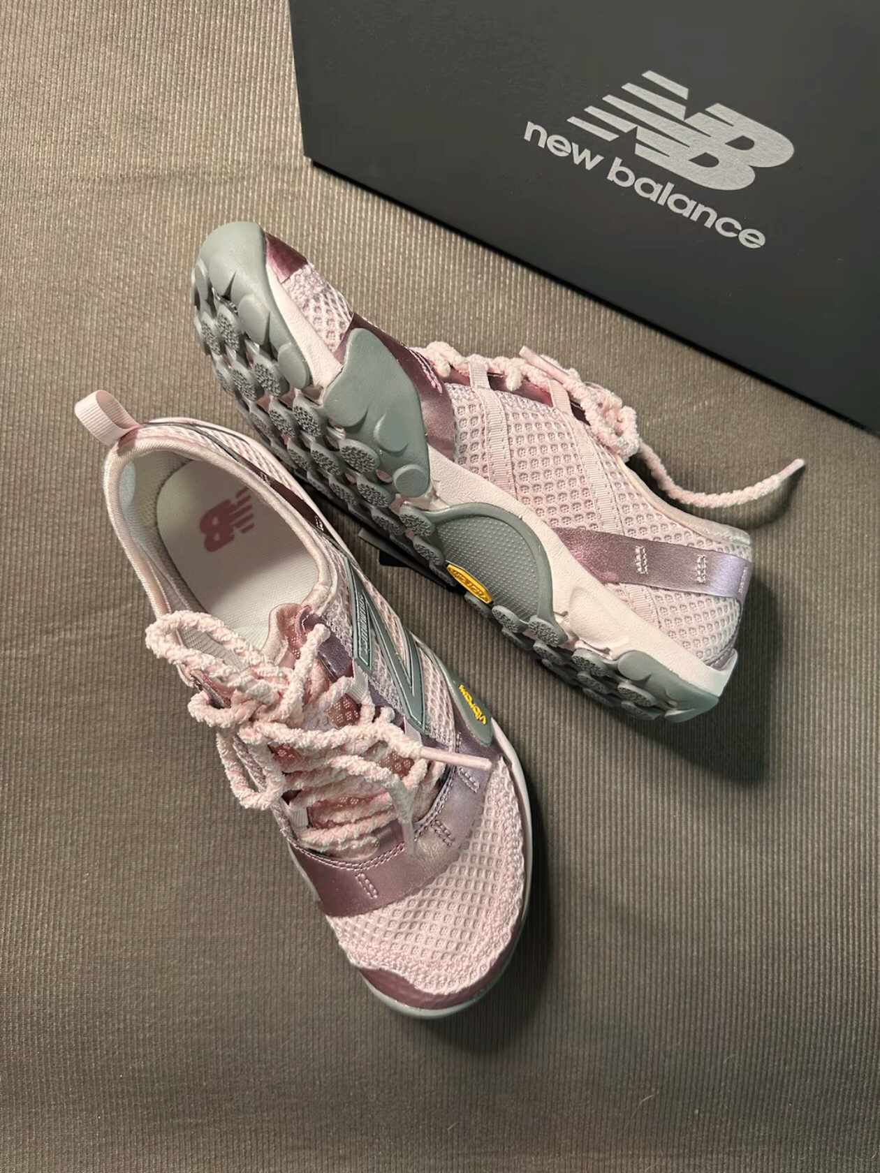 New Balance MT10O Rose Sugar Pink Taffy 착용 스타일