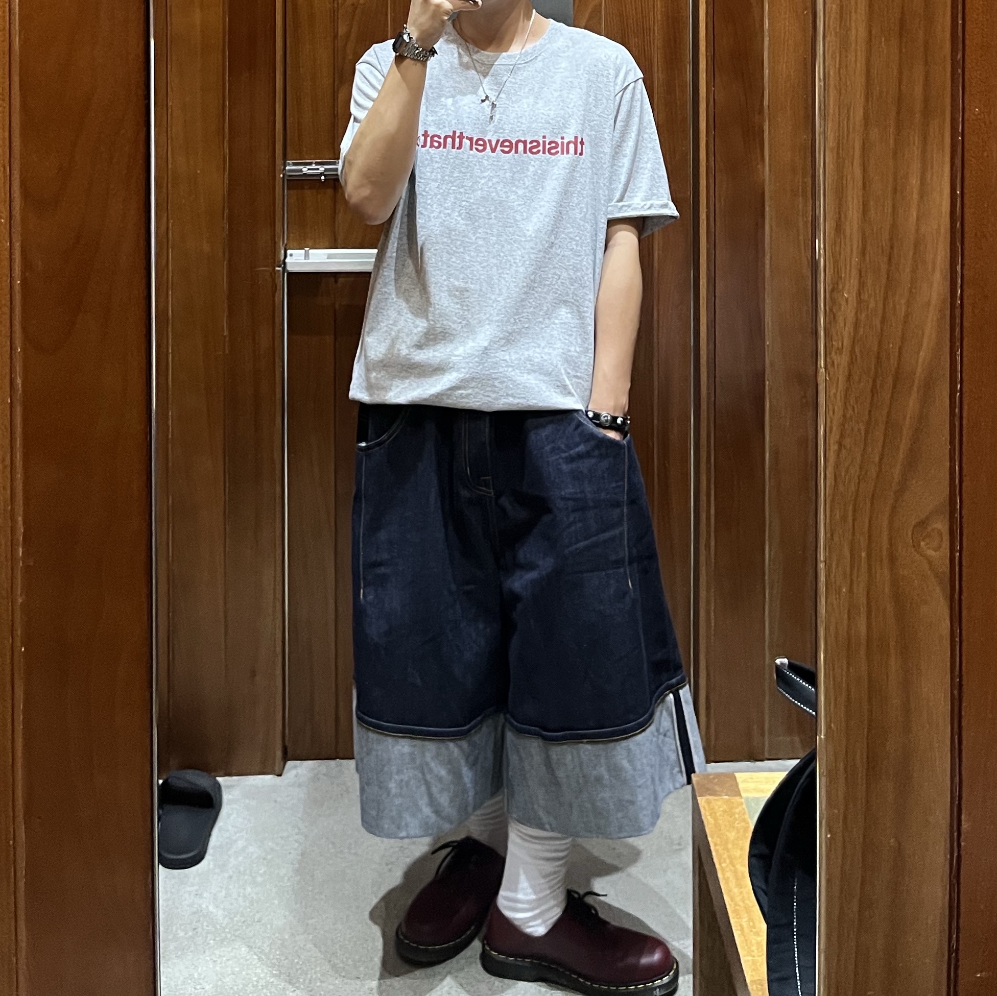 Thisisneverthat T-Logo T-Shirt Heather Grey, Dr. Martens 1461 Smooth Leather Oxford Shoes Cherry Red 착용 스타일