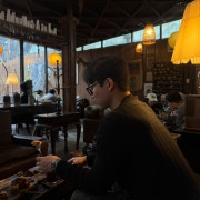 KREAM 프로필 이미지