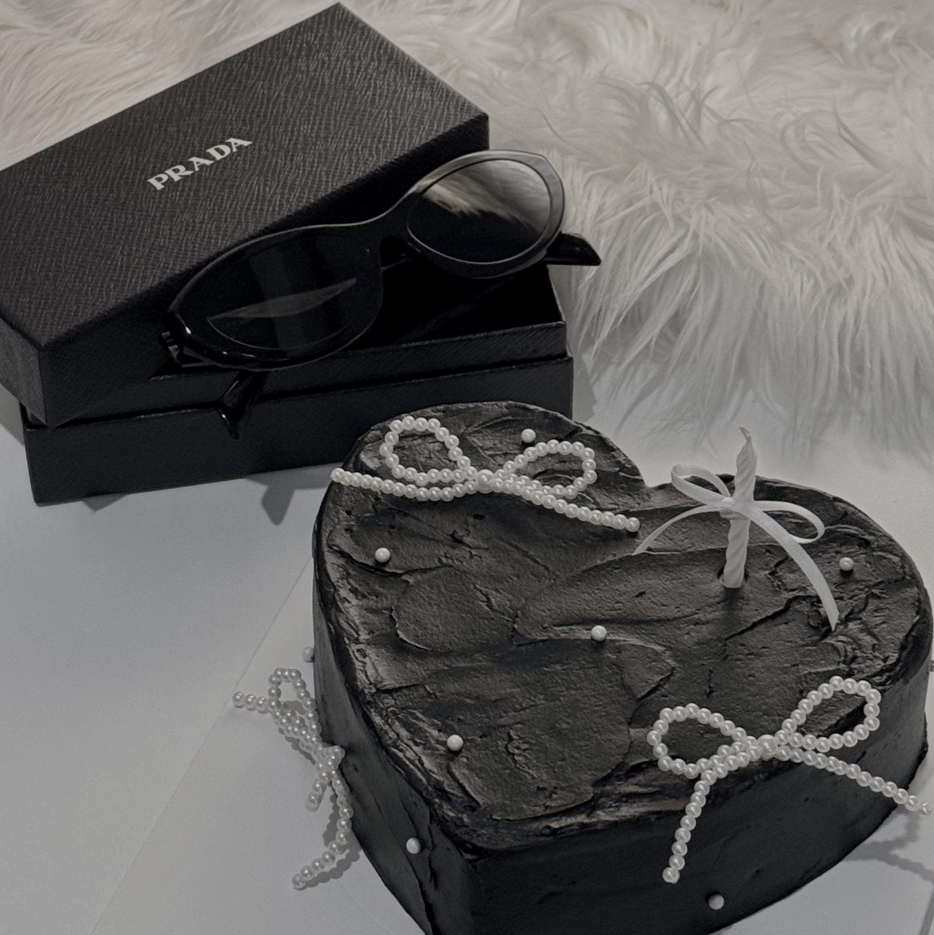 Prada Symbole Sunglasses Slate Gray Lenses Alternative fit 착용 스타일 - 2