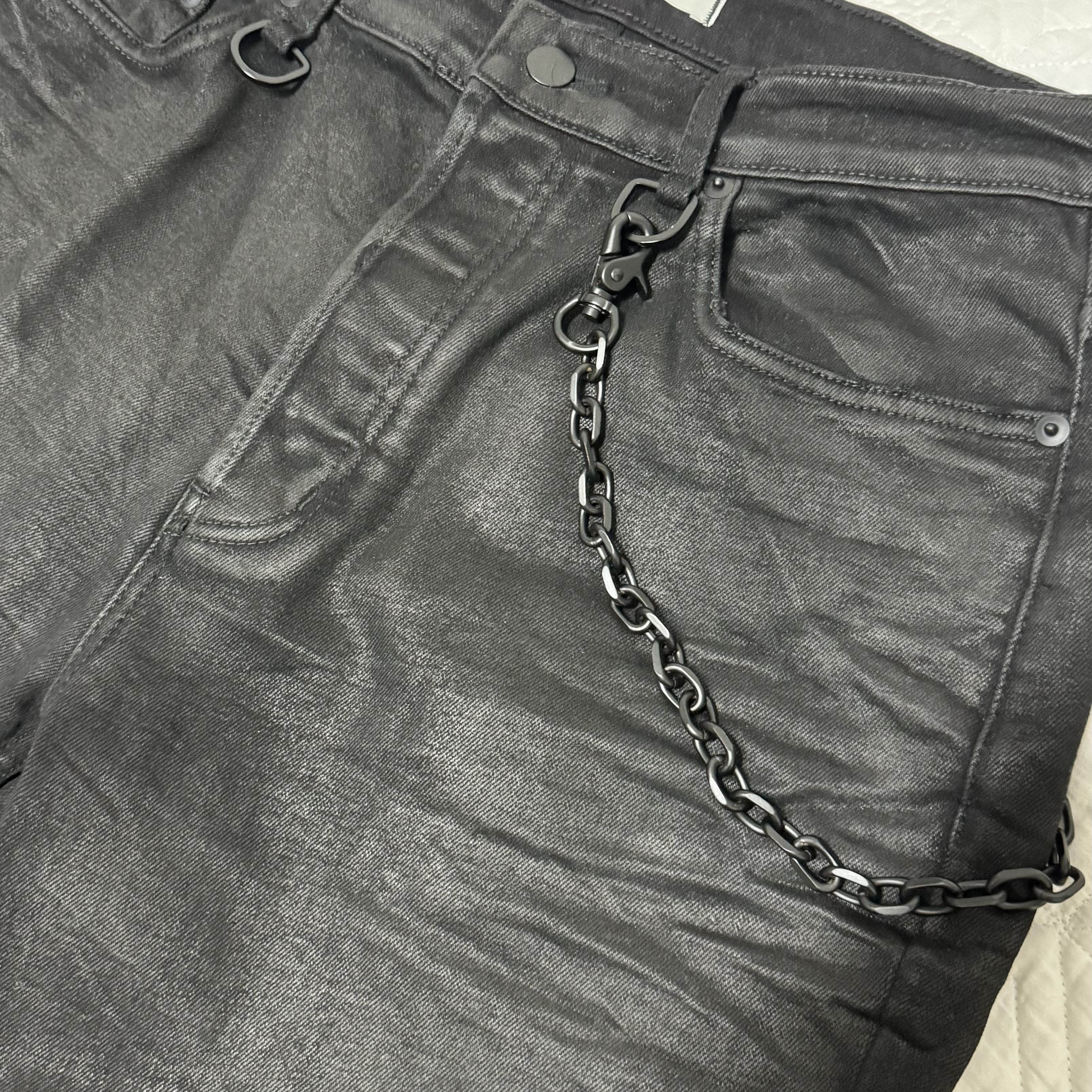 Our Legacy Ladon Keychain Necklace Metal Black, Project G/R Coated Backward Denim Blue 착용 스타일 - 4