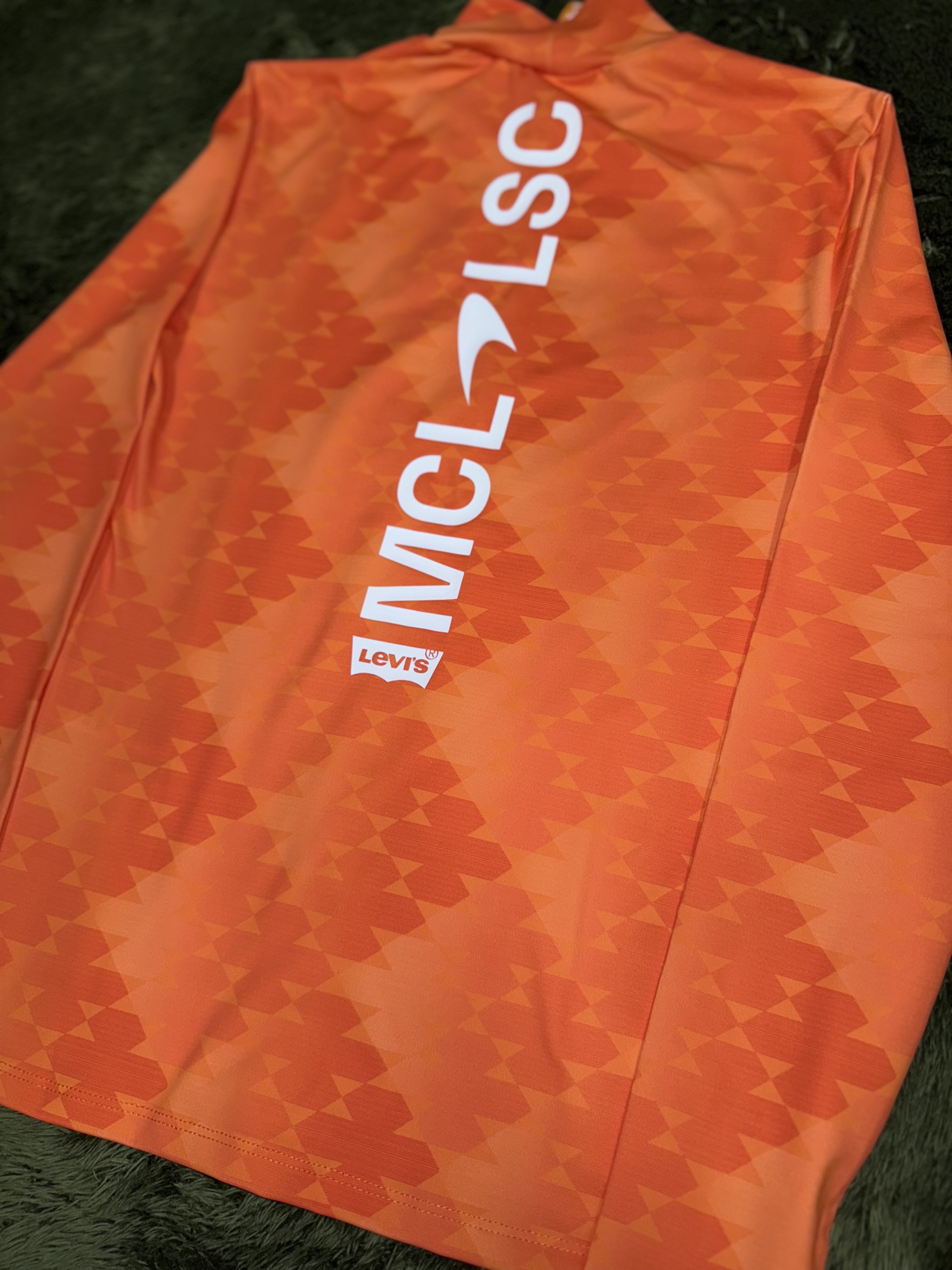(W) Levi's x McLaren Second Skin Orange 착용 스타일 - 10