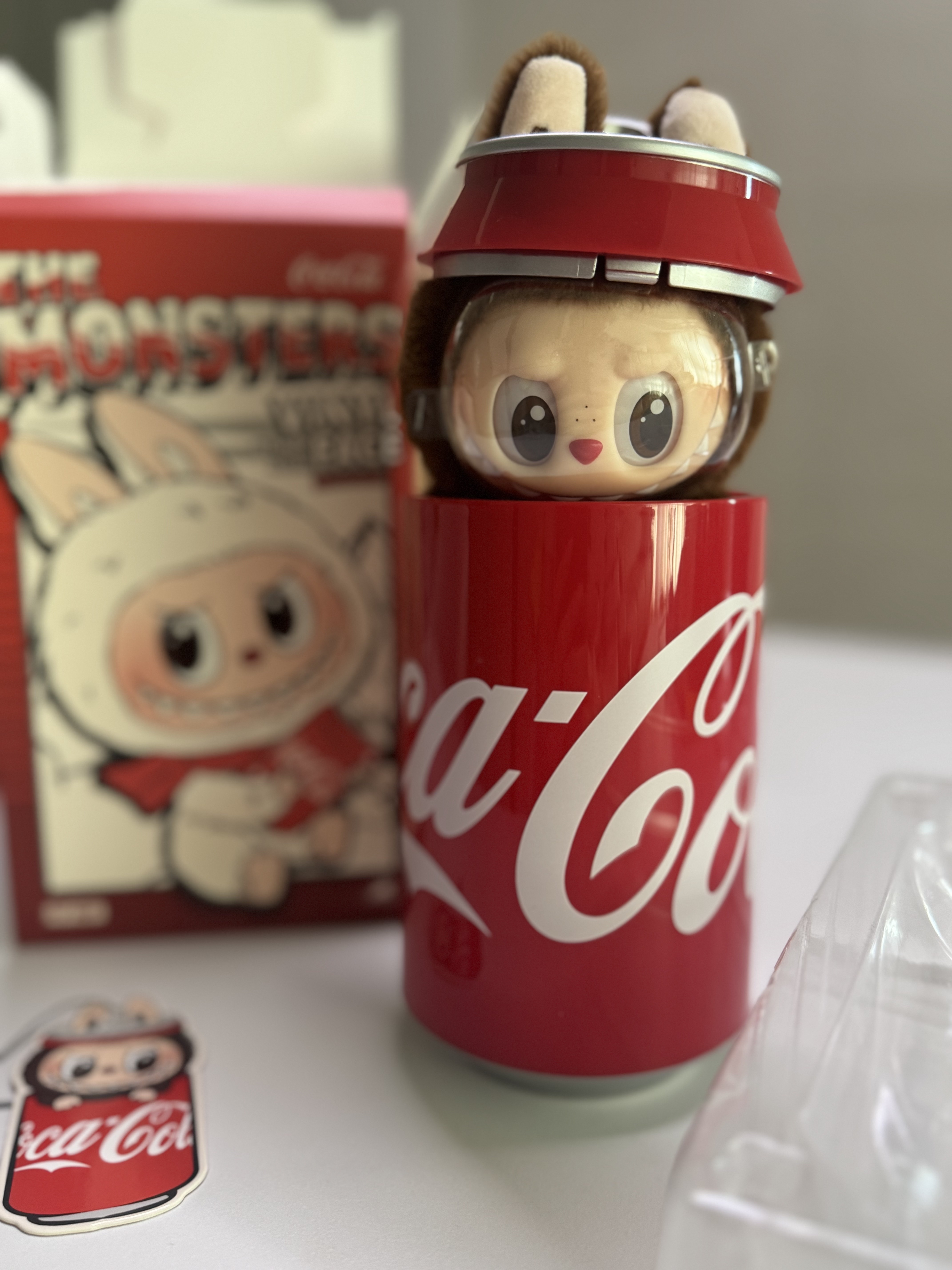 Pop Mart Labubu Coca Cola Series Keyring Sealed Case (1 Blind Box) 착용 스타일