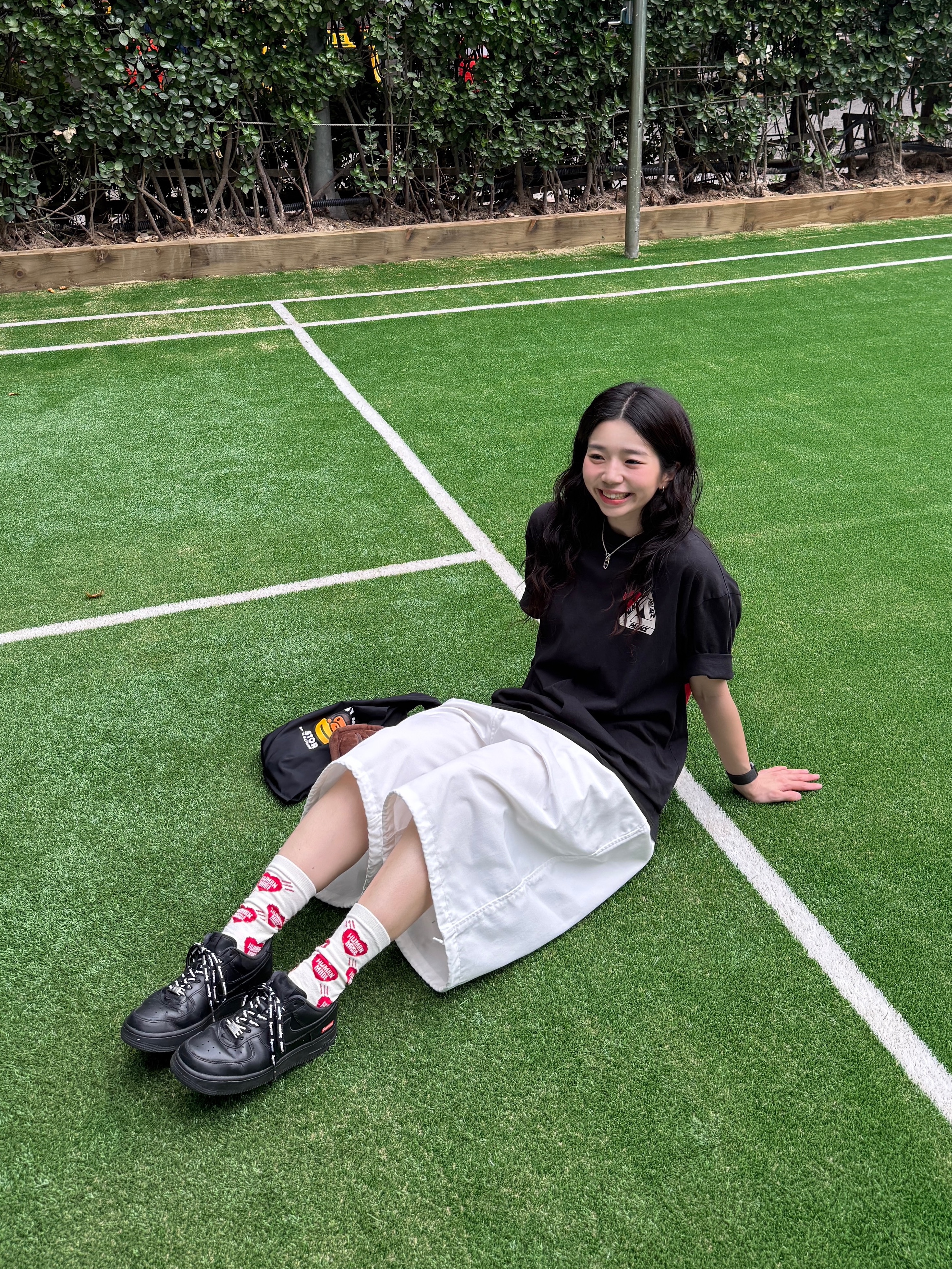Palace Tri-Hearts T-Shirt Black - 24SS, Nike x Supreme Air Force 1 Low Black 착용 스타일