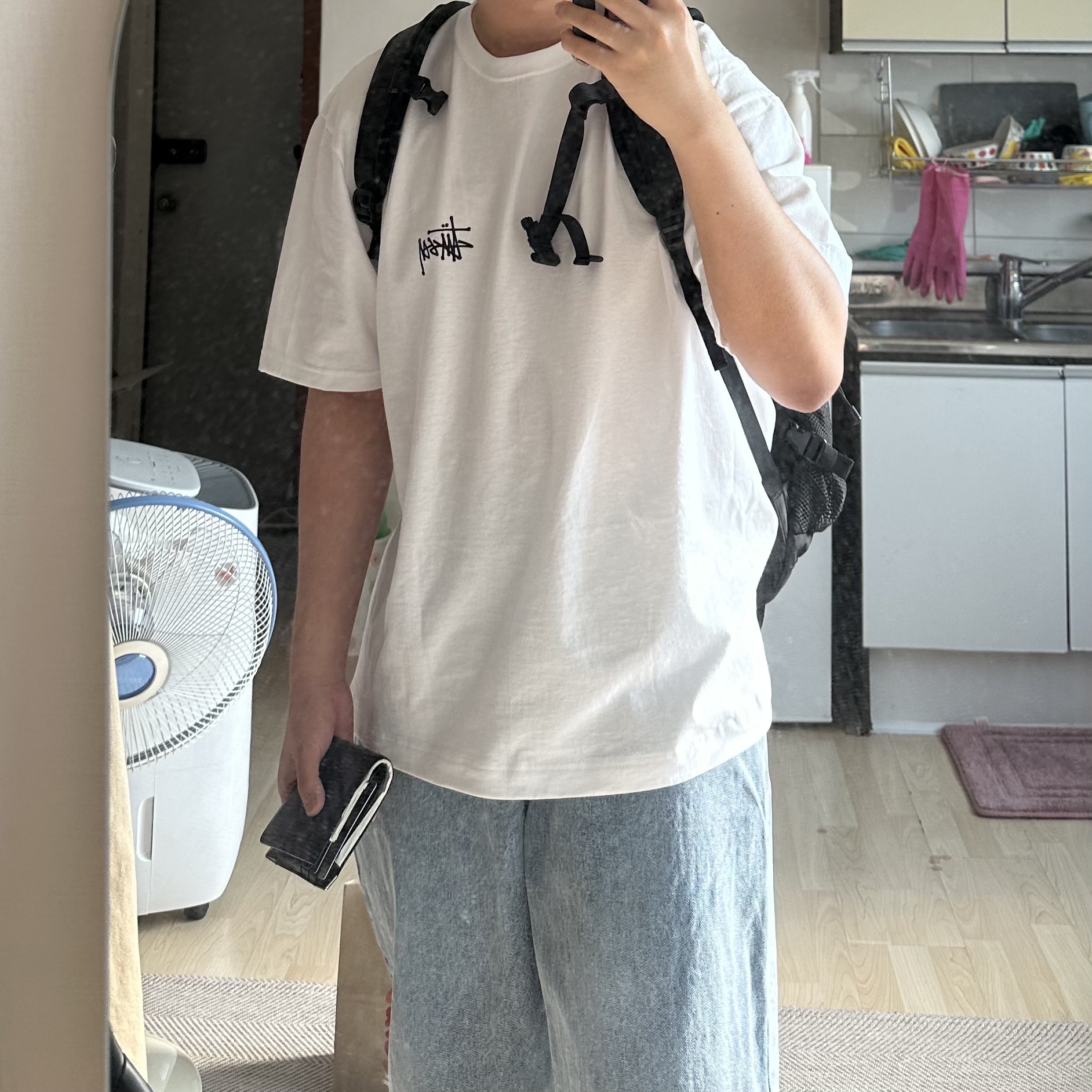 Stussy Basic Stussy T-Shirt White 2024, 2025 착용 스타일