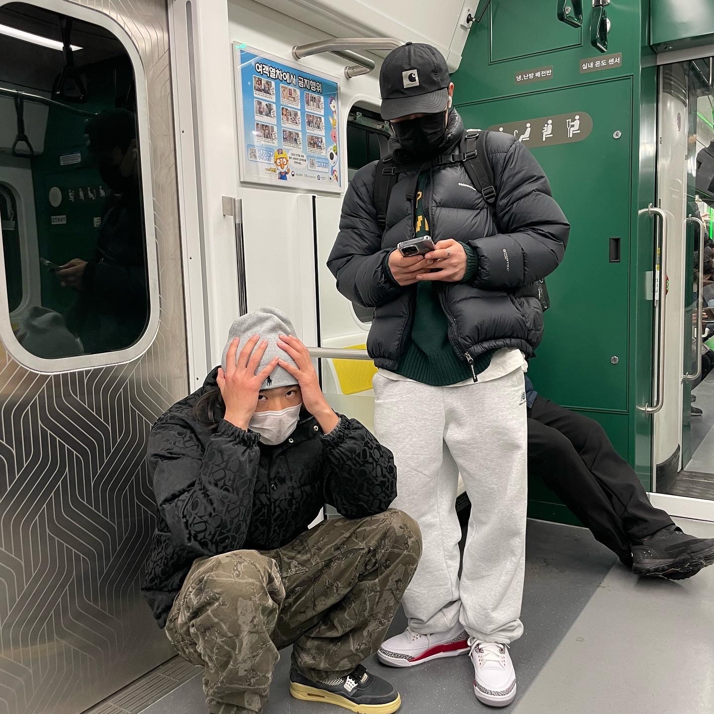 Jordan 3 Retro Fire Red 2022, Thisisneverthat Pertex T Down Jacket Black 착용 스타일
