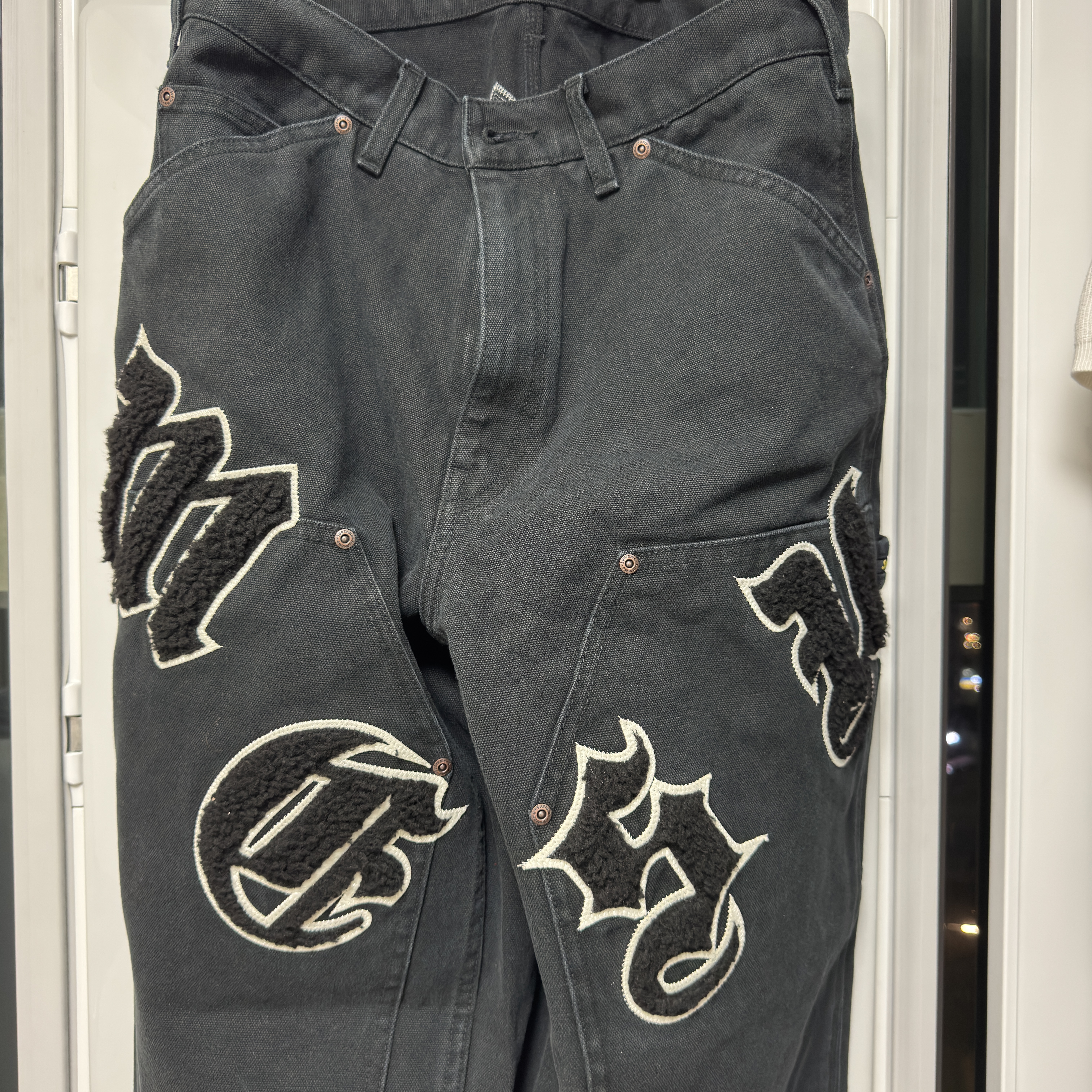 Supreme Old English Canvas Double Knee Painter Pant Black - 25SS 착용 스타일 - 1