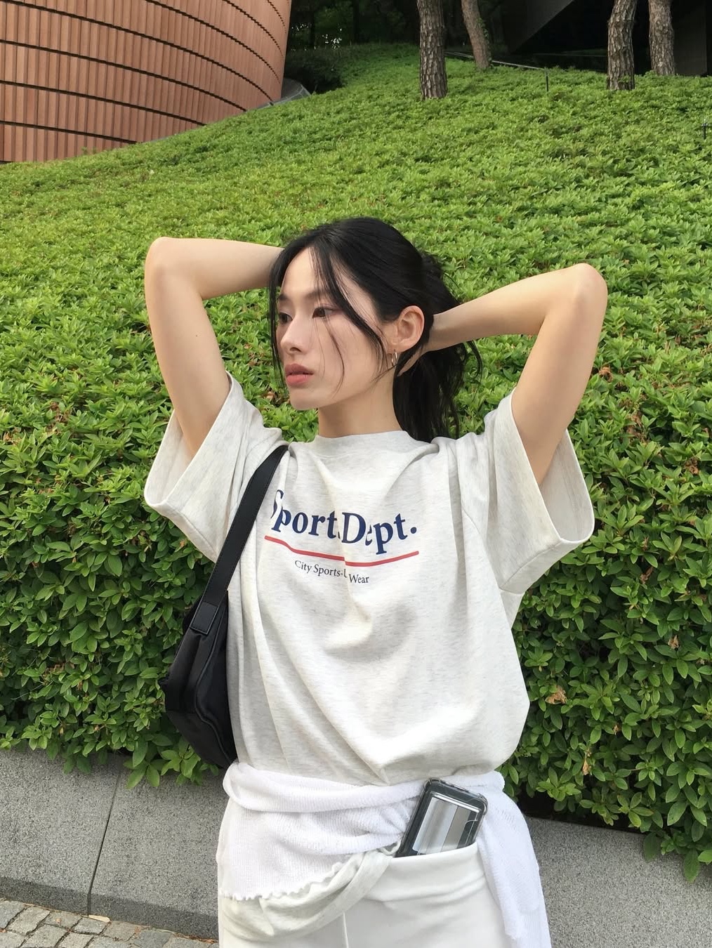 Sports Dept Line Logo T-shirt Oatmeal 착용 스타일 - 3