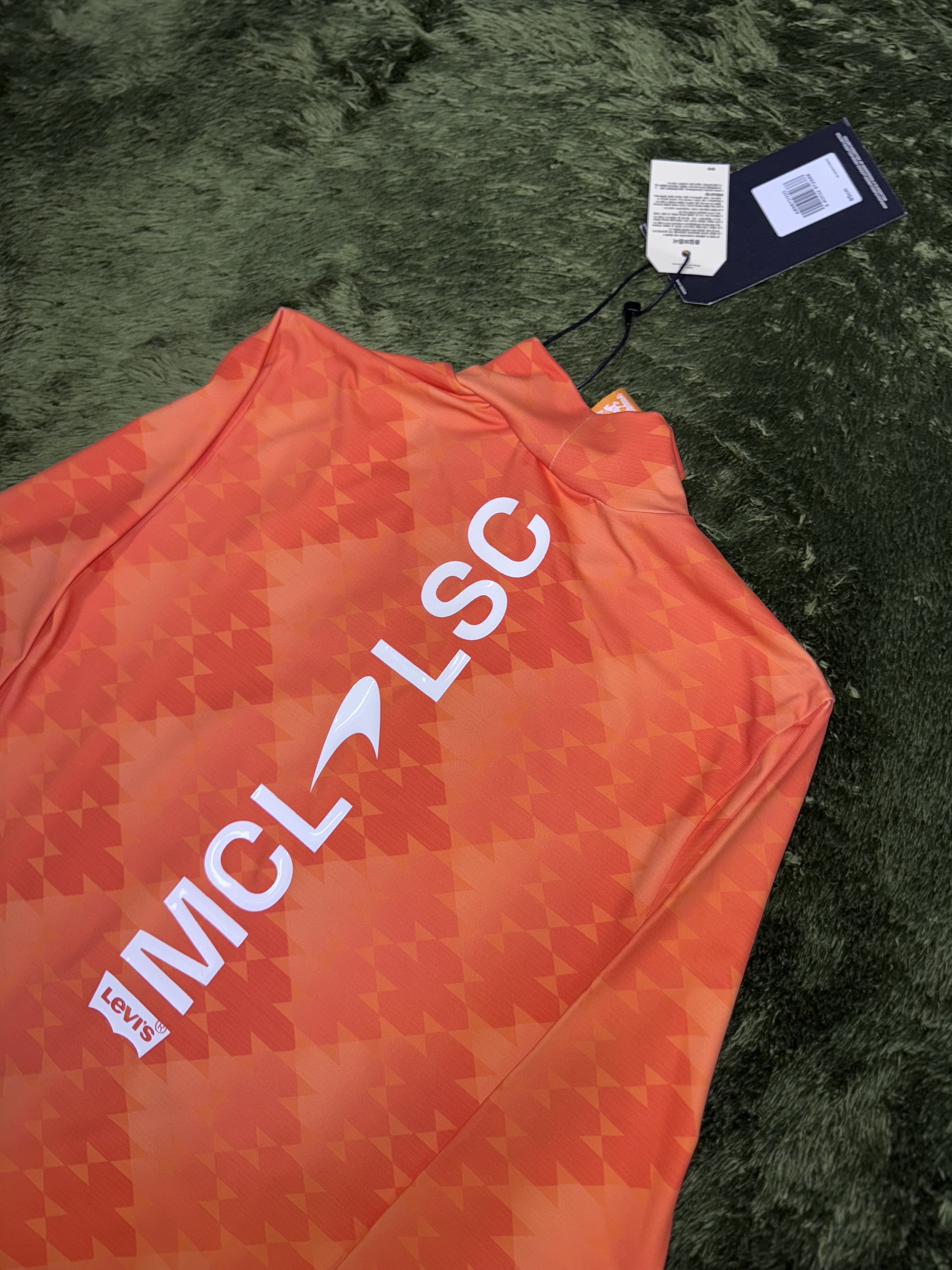 (W) Levi's x McLaren Second Skin Orange 착용 스타일 - 9