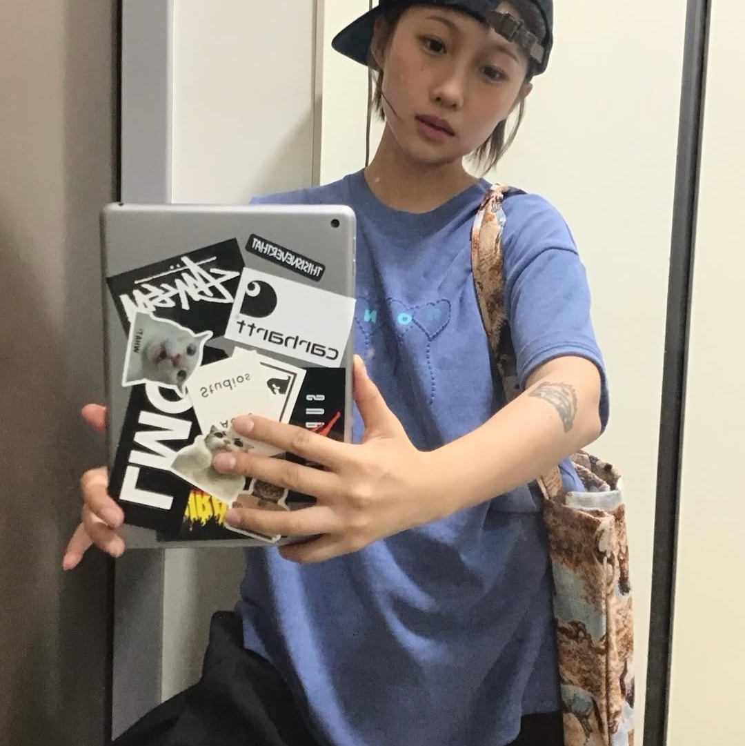 Not New Heart Balloon T-Shirt Blue, Not New Pattern Tote Bag Horse 착용 스타일 - 1
