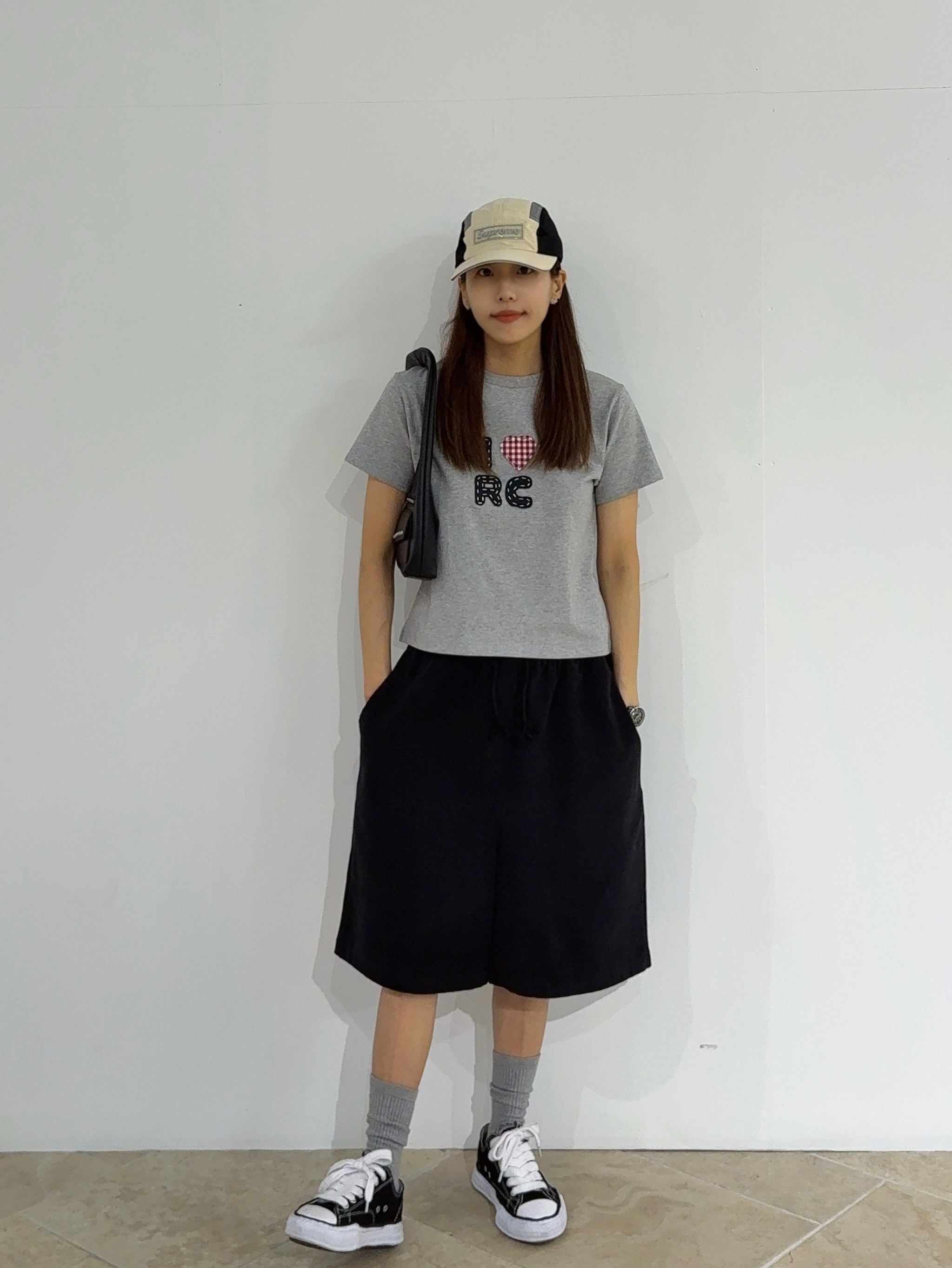 Supreme Side Mesh Camp Cap Cream - 25SS, AMI de Coeur Socks Off White Grey (3 Pack) 착용 스타일 - 4