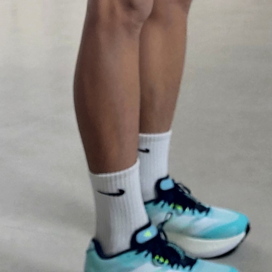 Adidas Adizero Boston 13 Flash Aqua Cloud White 착용 스타일