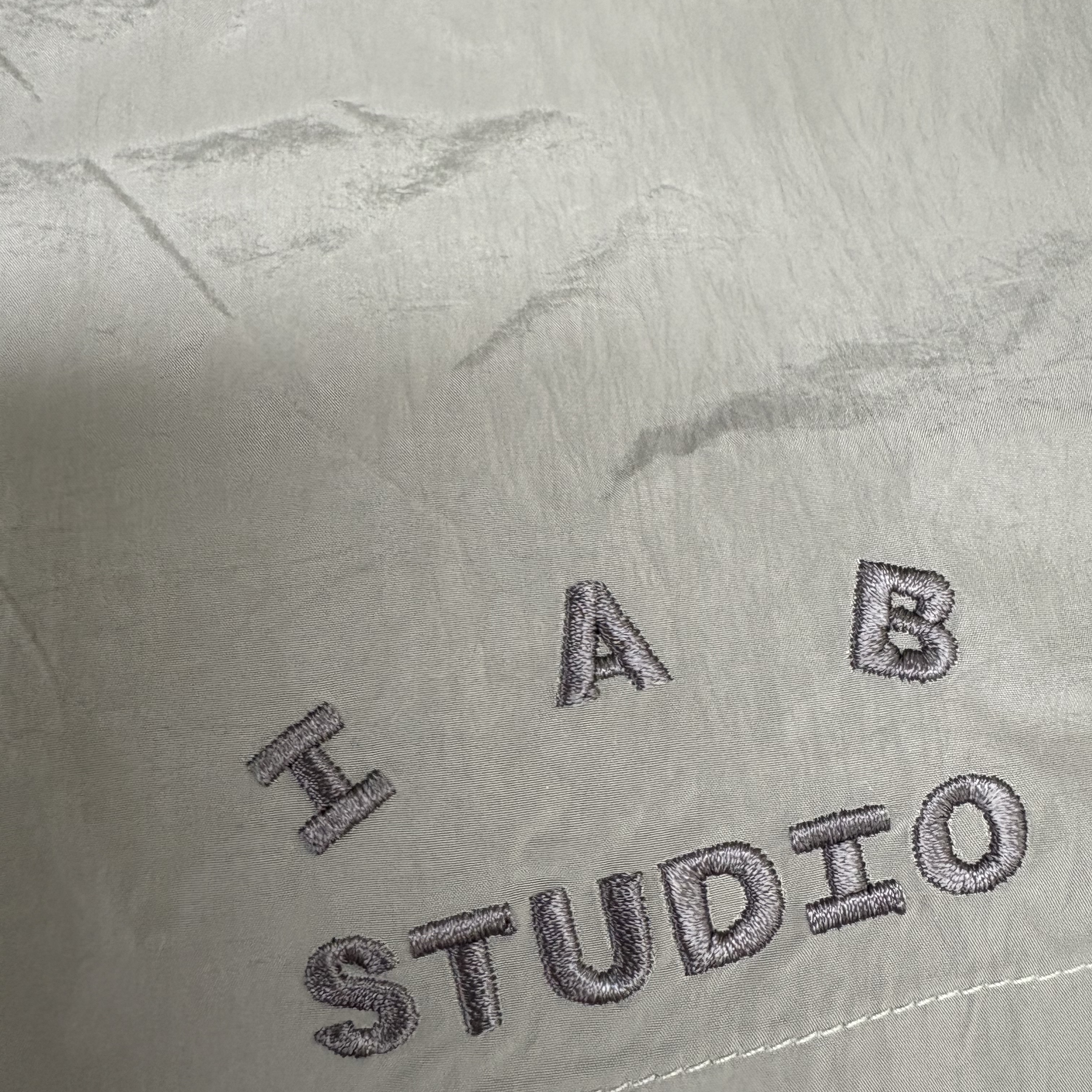 IAB Studio Woven Shorts Gray - 23FW 착용 스타일