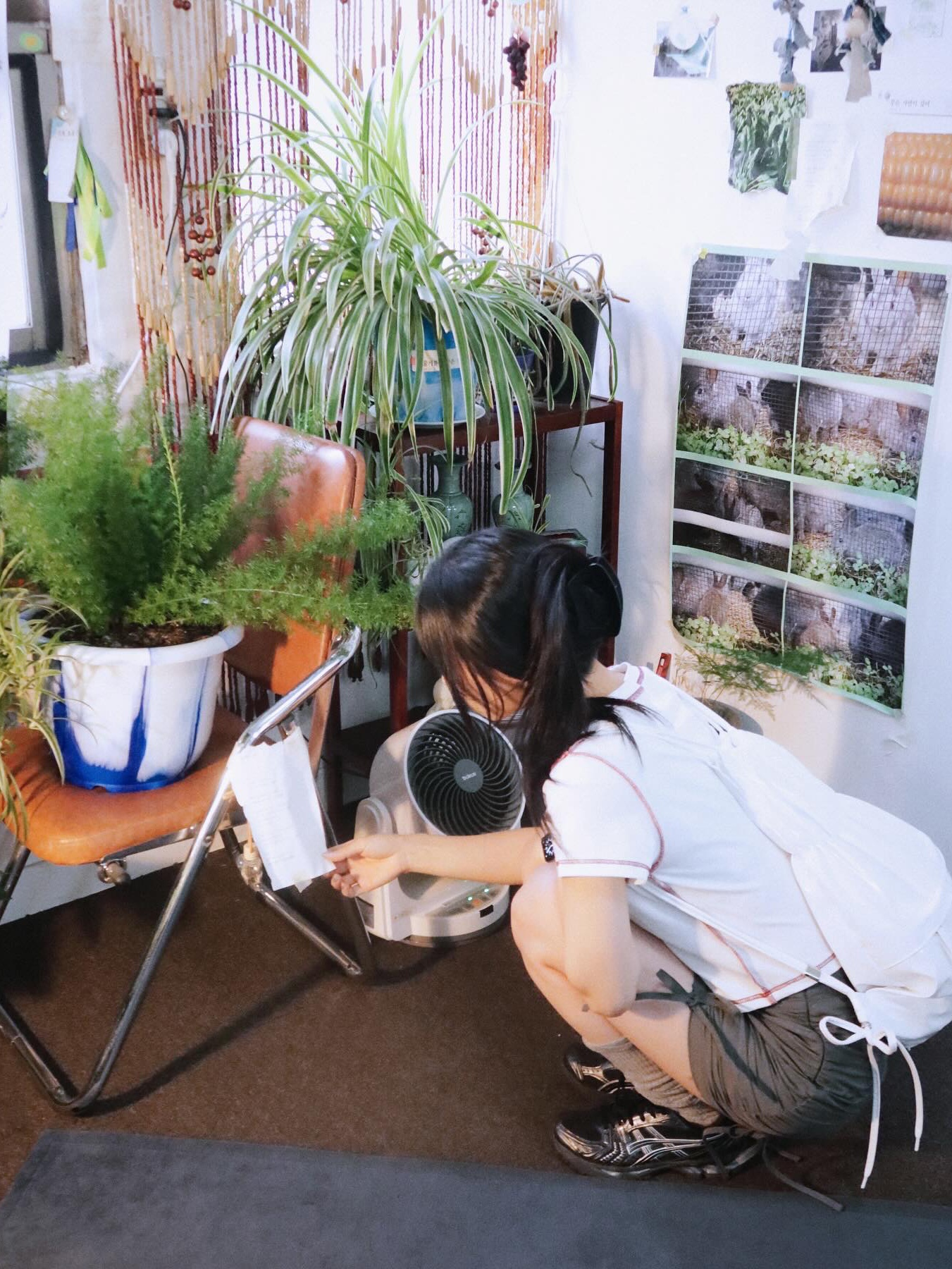 Don't Ask My Plan Leaf Stitch Crop Top, Don't Ask My Plan Glossy String Back Pack-White 착용 스타일 - 4