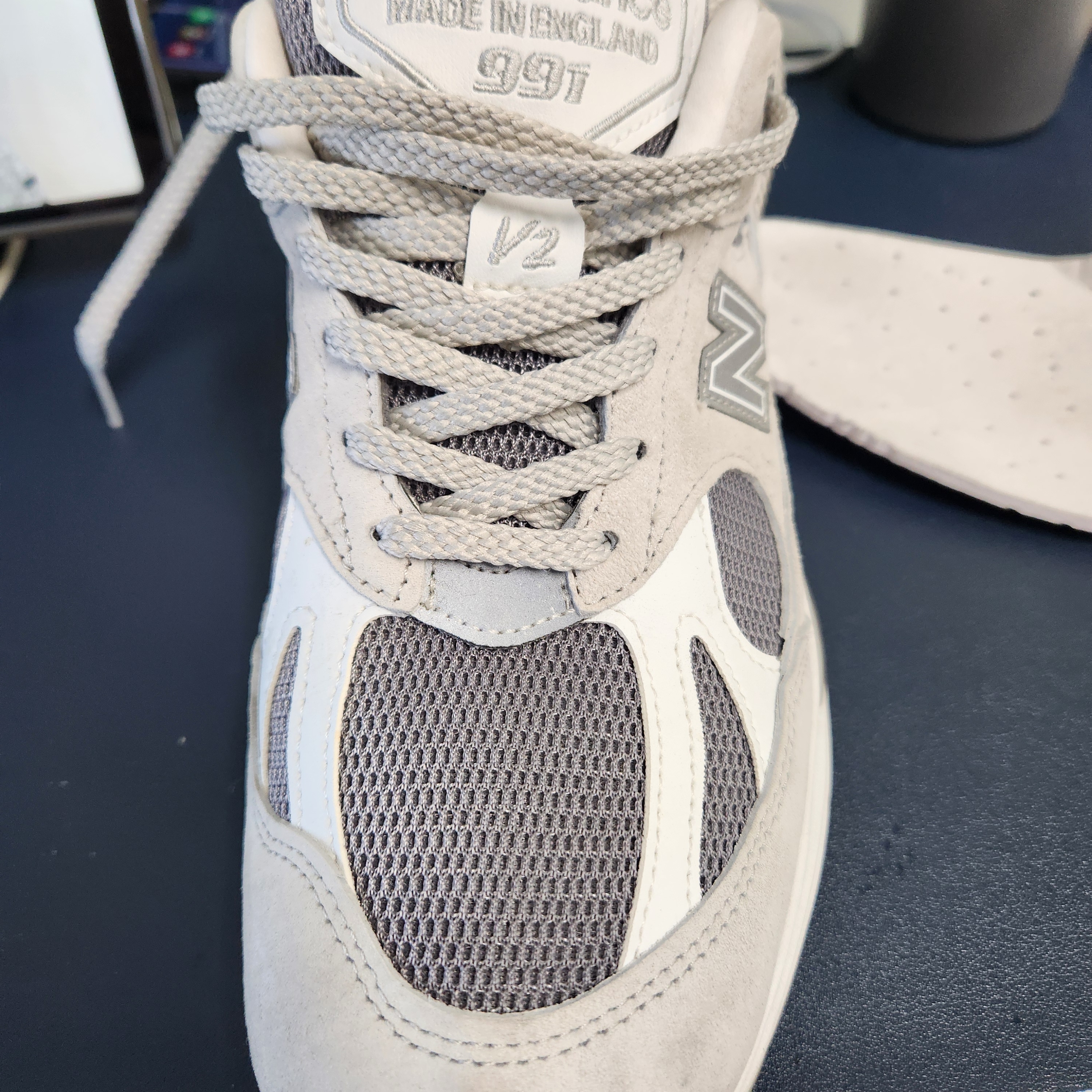 New Balance 991v2 Made in UK Nimbus Cloud Cool Grey - D Standard 착용 스타일 - 2