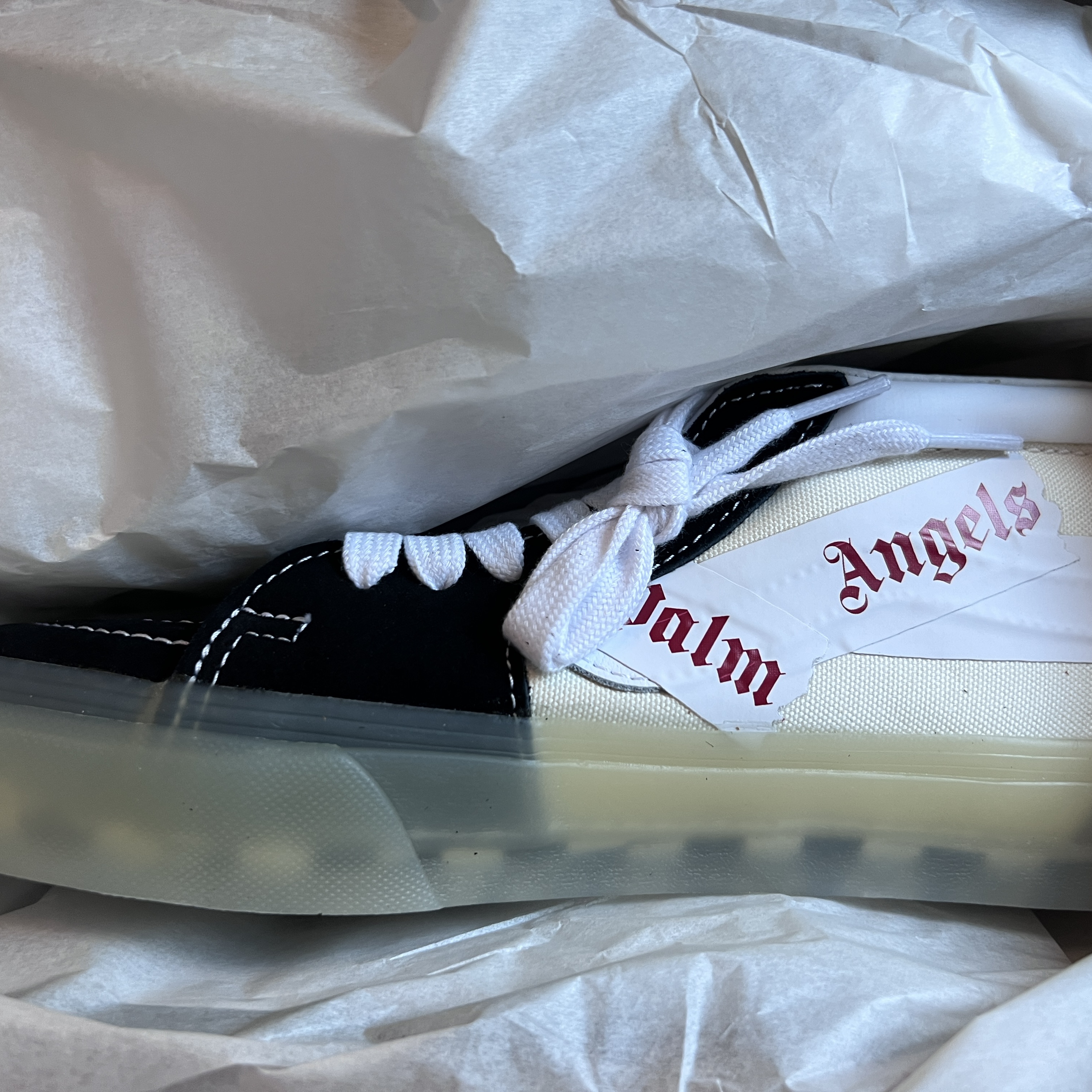 Vans Vault x Palm Angels Sk8-Mid VLT LX Black 착용 스타일