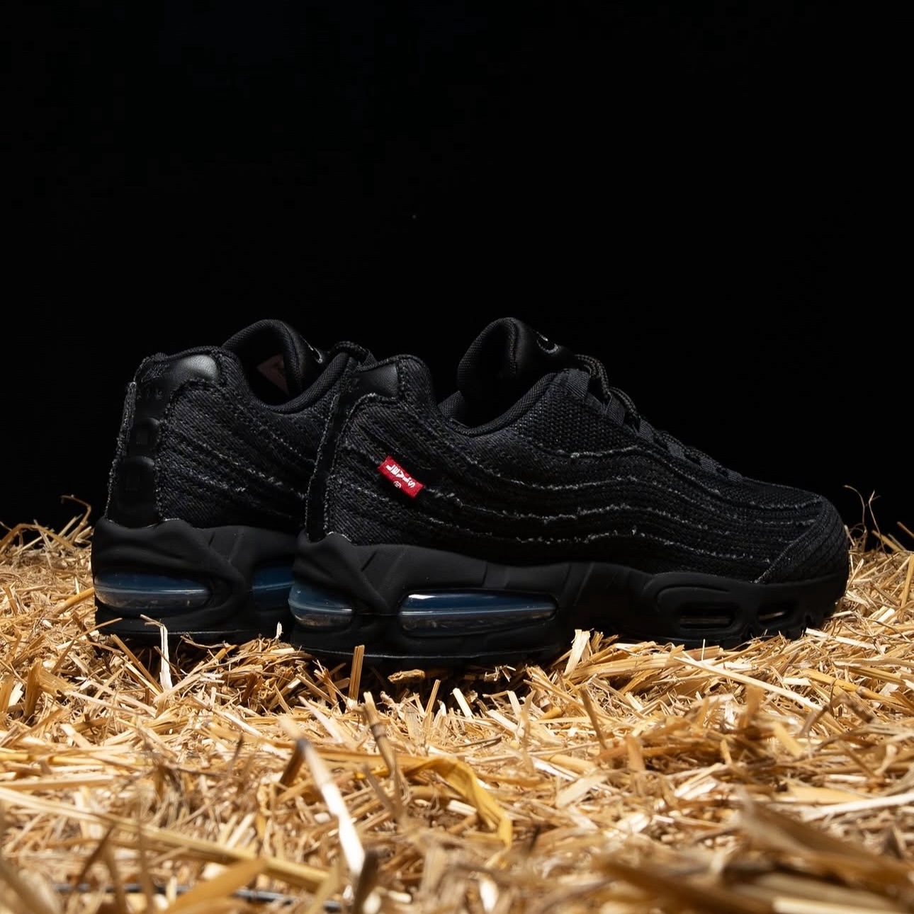 Nike x Levi's Air Max 95 Black 착용 스타일 - 9