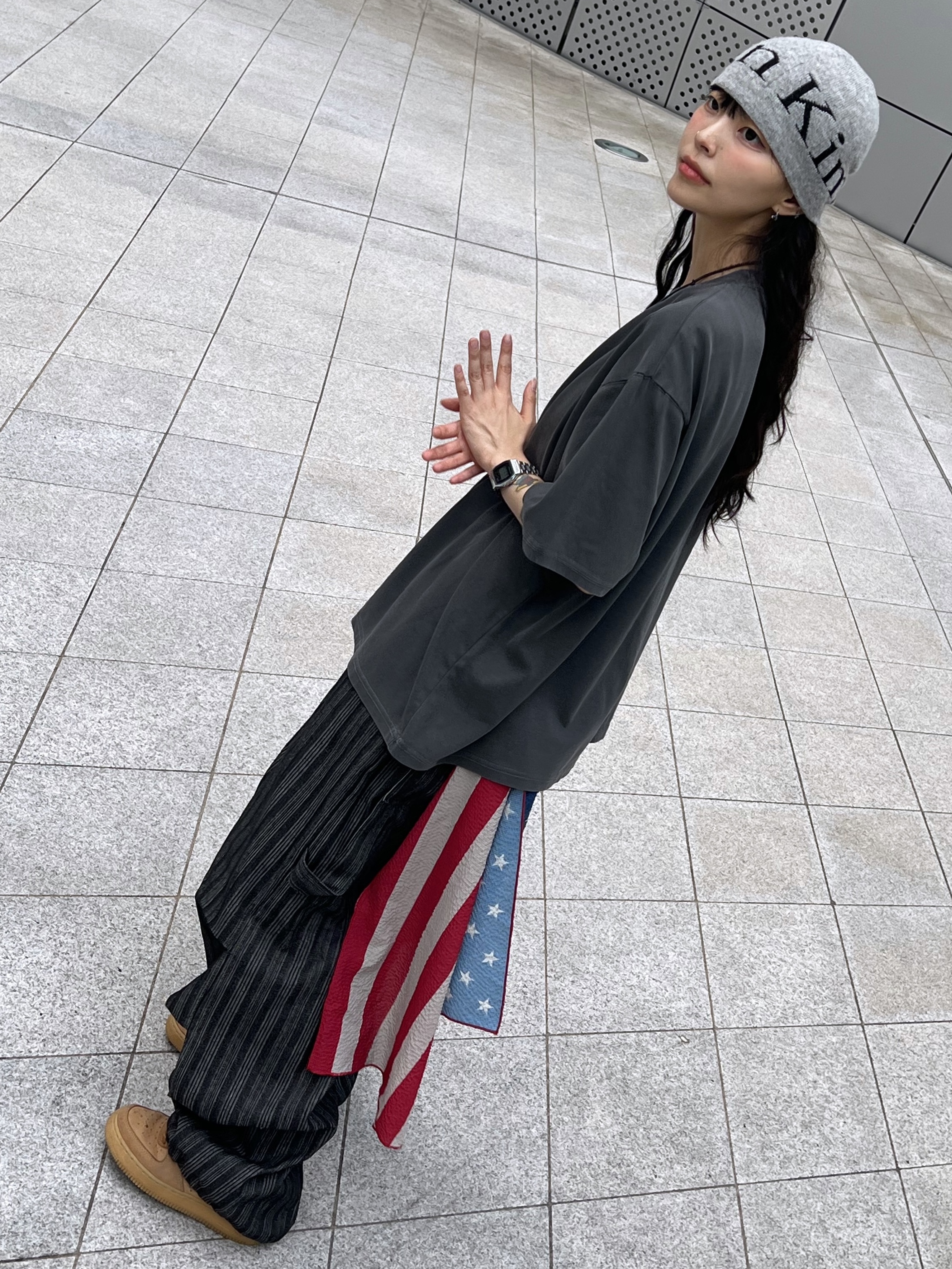 Matin Kim Logo Jacquard Short Beanie Grey, Nike Air Force 1 '07 WB Flax 착용 스타일 - 1
