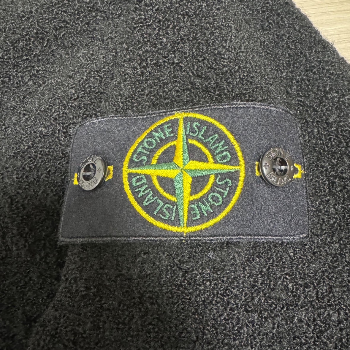 Supreme x Stone Island Boucle Cardigan Black - 23FW 착용 스타일