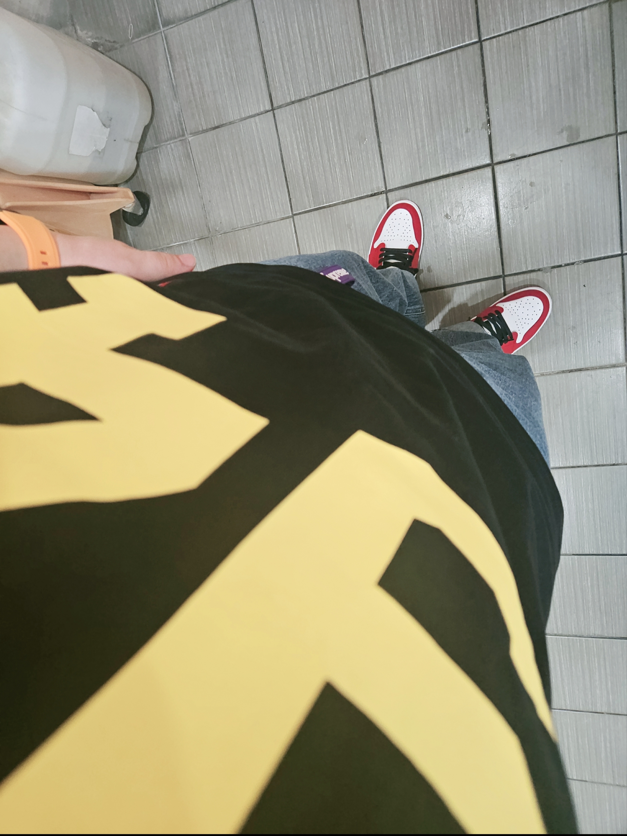 Supreme Split S/S Football Top Black - 25SS, Jordan 1 Retro Low OG Chicago 2016 착용 스타일 - 2