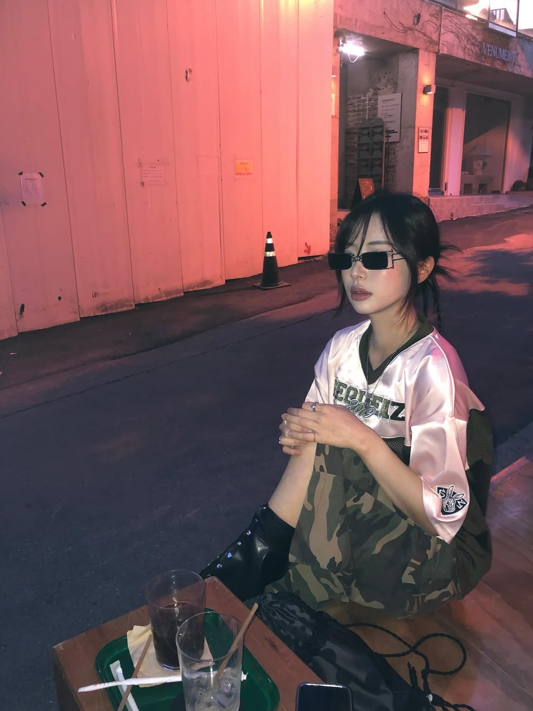 SLOW RECORD HOUSE Carpenter Bermuda Wide Camo Pants Vintage Green 착용 스타일 - 4