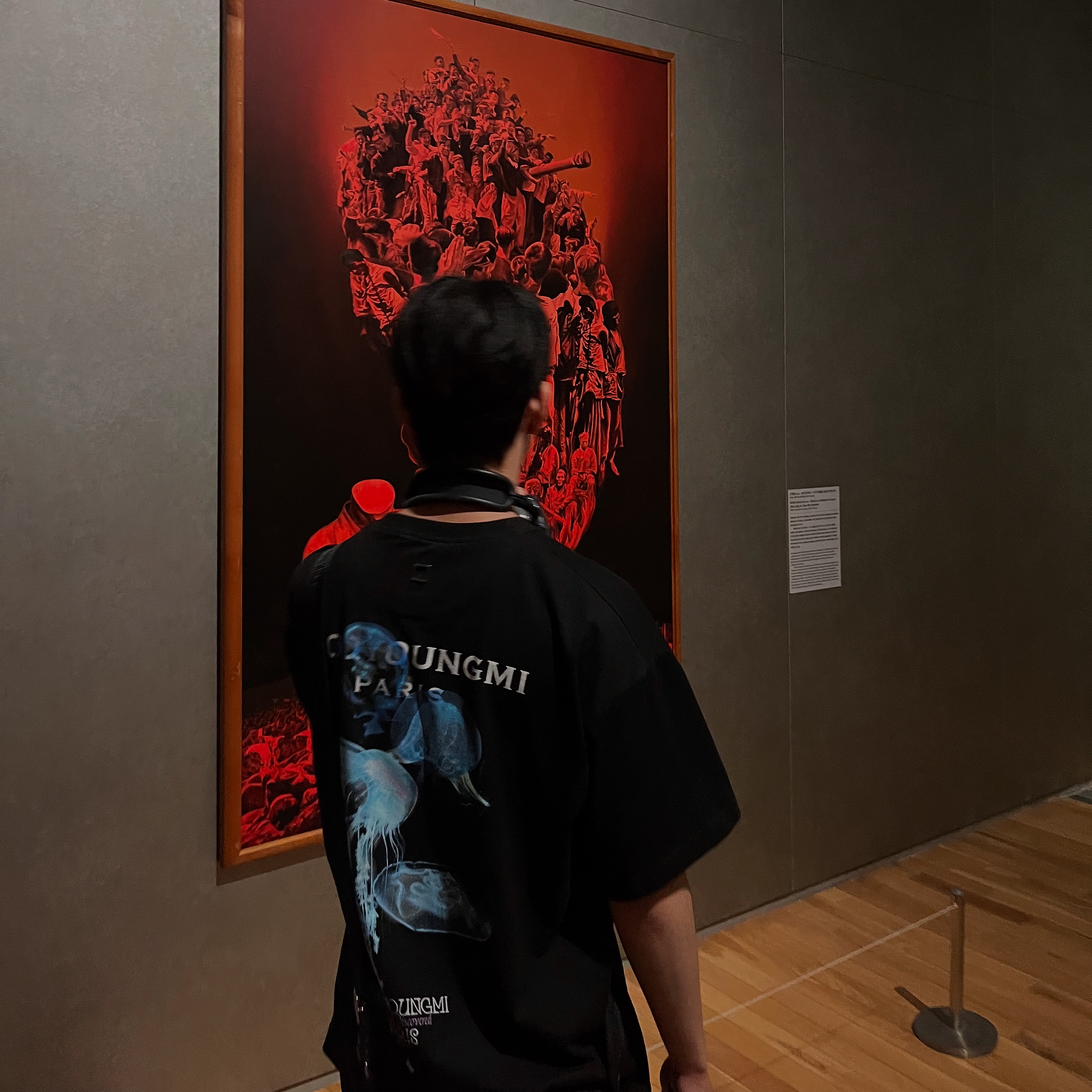 Wooyoungmi Luminous Jellyfish Back Logo T-Shirt Black - 24SS 착용 스타일