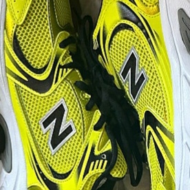New Balance 530 Yellow 착용 스타일