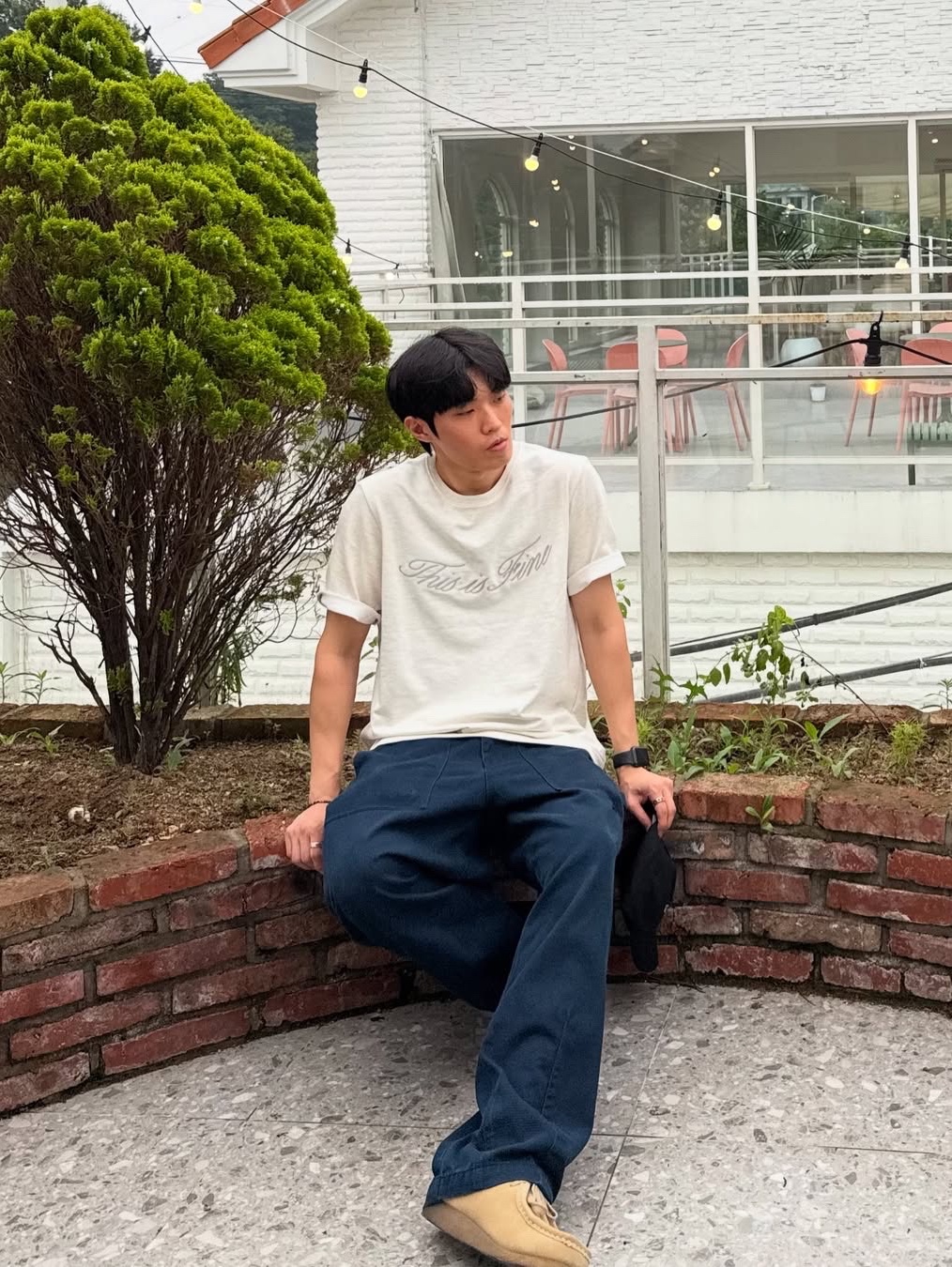 THIS IS FINE Oversized Signature Tee Oat, THIS IS FINE Signature Ball Cap Black 착용 스타일 - 4
