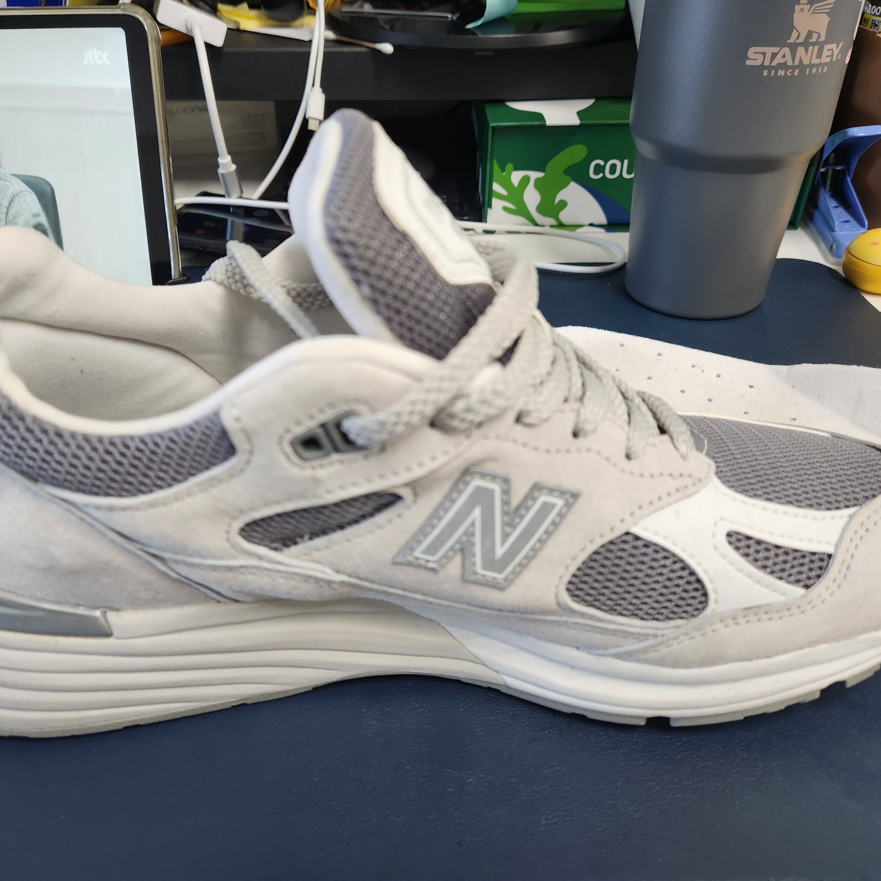 New Balance 991v2 Made in UK Nimbus Cloud Cool Grey - D Standard 착용 스타일 - 3