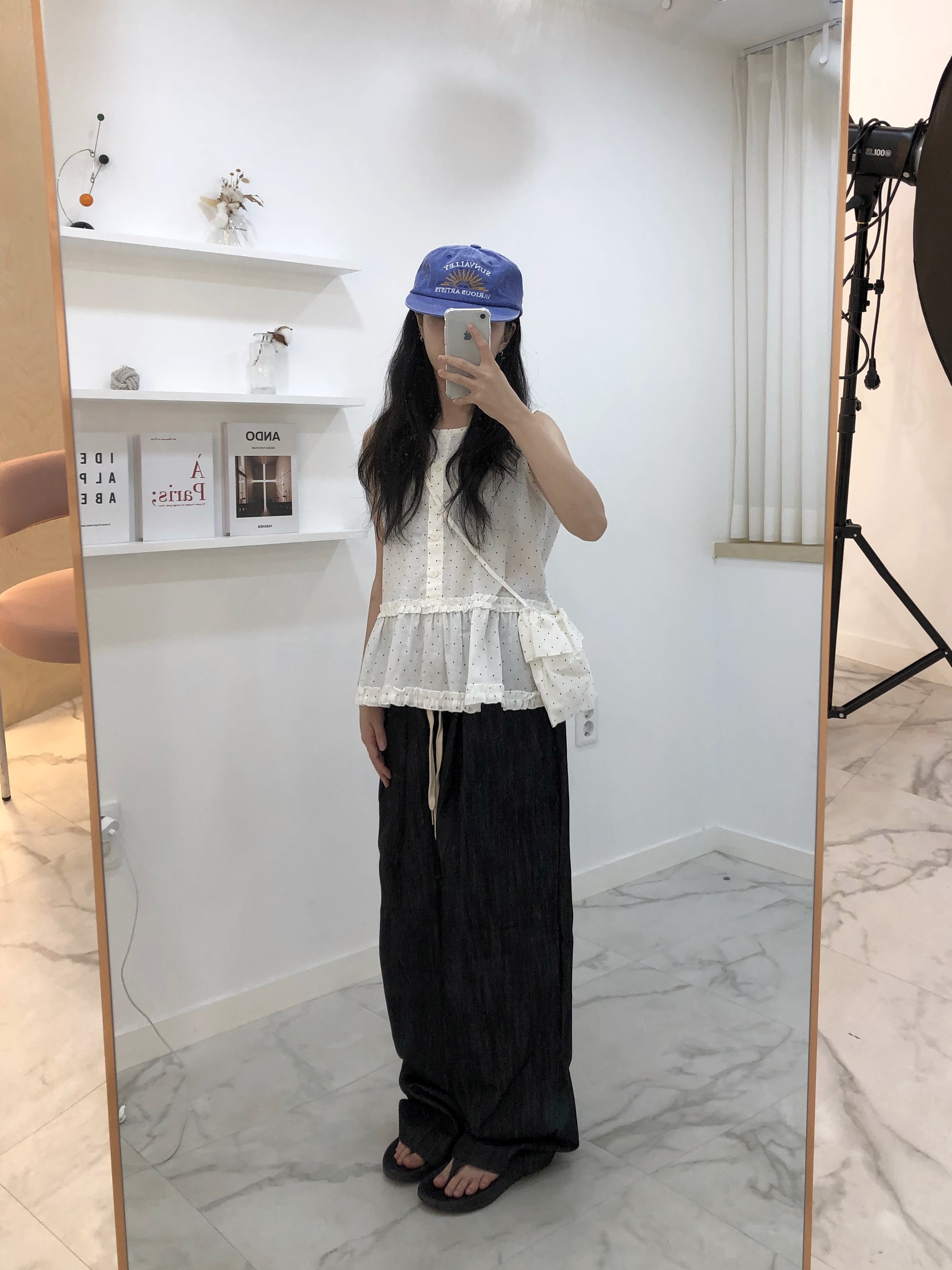 Oofos OOriginal Black 착용 스타일 - 4
