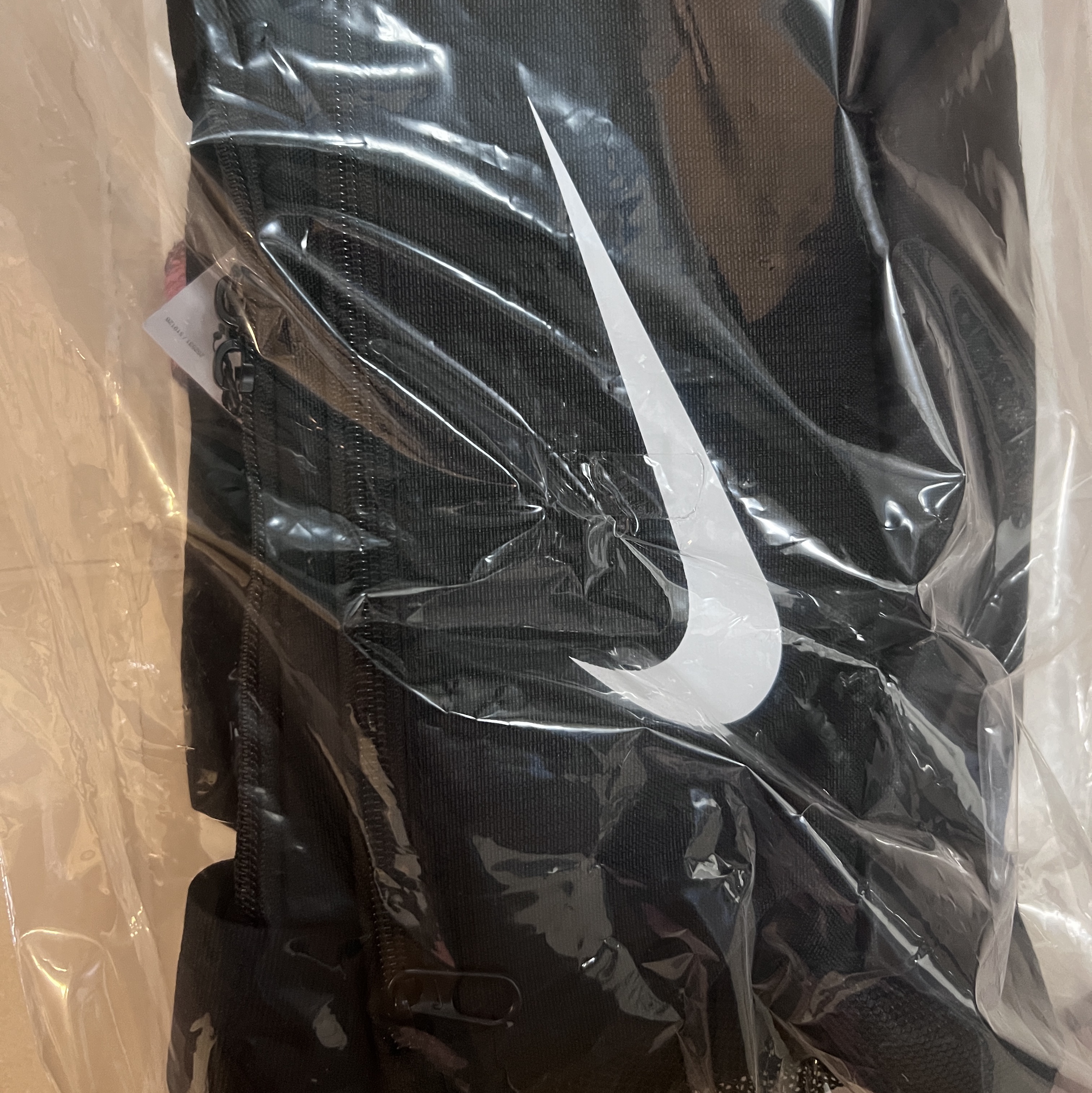 Nike Brasilia 9.5 Training Duffle Bag Extra Small 25L Black 착용 스타일