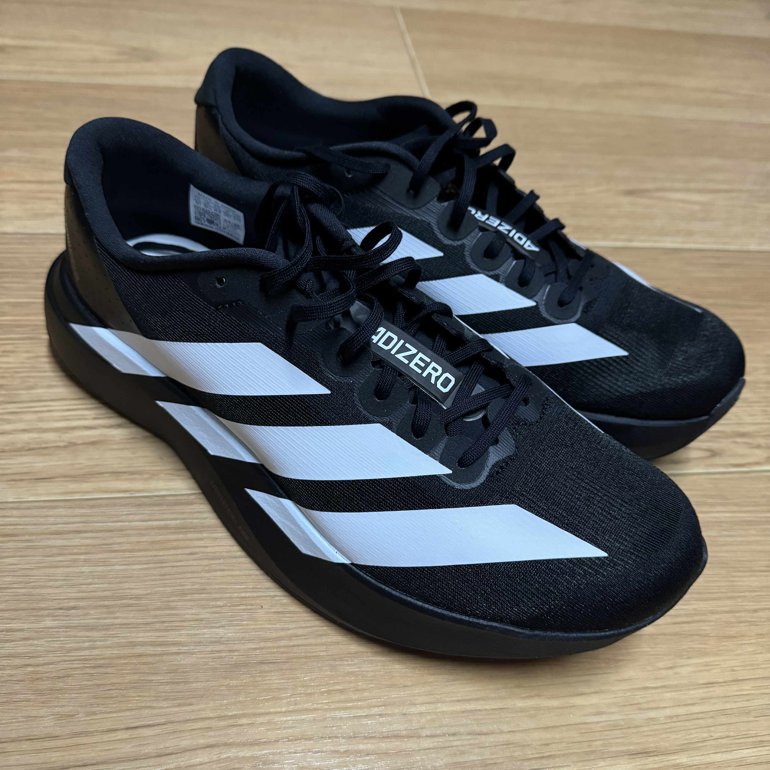 Adidas Adizero EVO SL Core Black Cloud White 착용 스타일