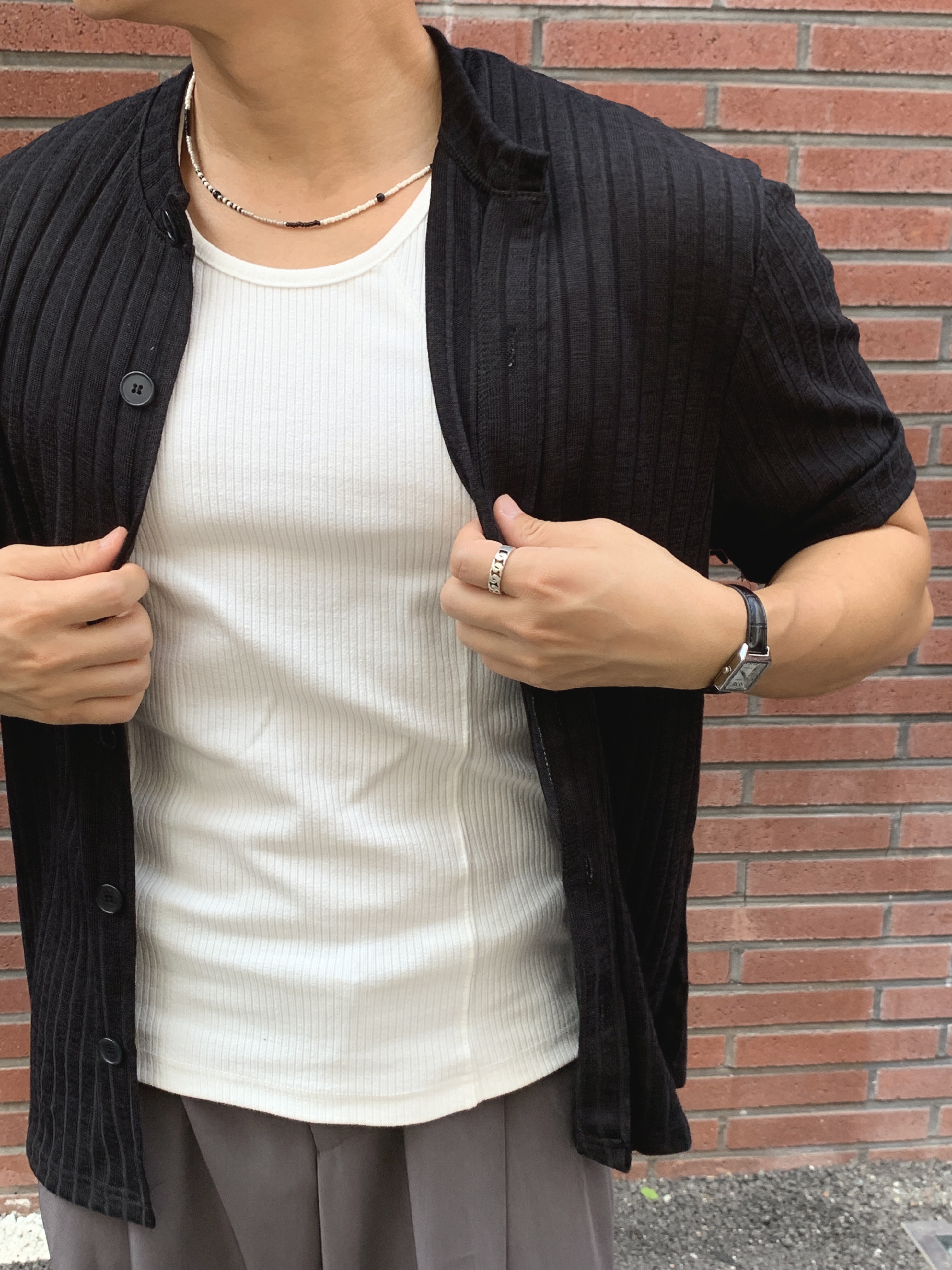 Casio LTP-V007L-7B1, Oofos OOriginal Black 착용 스타일 - 3
