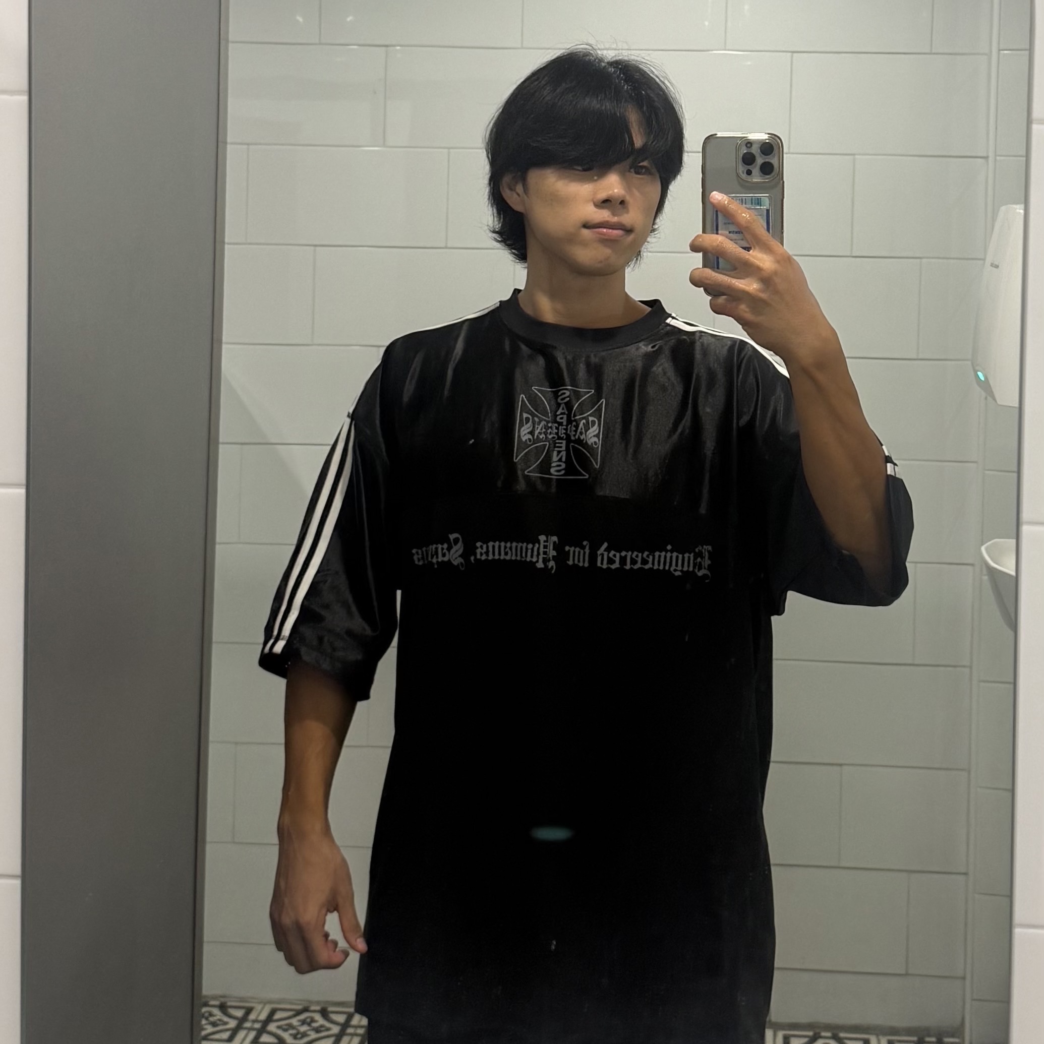 Sapiens Neo Rugby Over Fit  Short Sleeves Black, [KREAM 단독] Sapiens Engineered Waffle Over Fit Shorts Black 착용 스타일 - 2