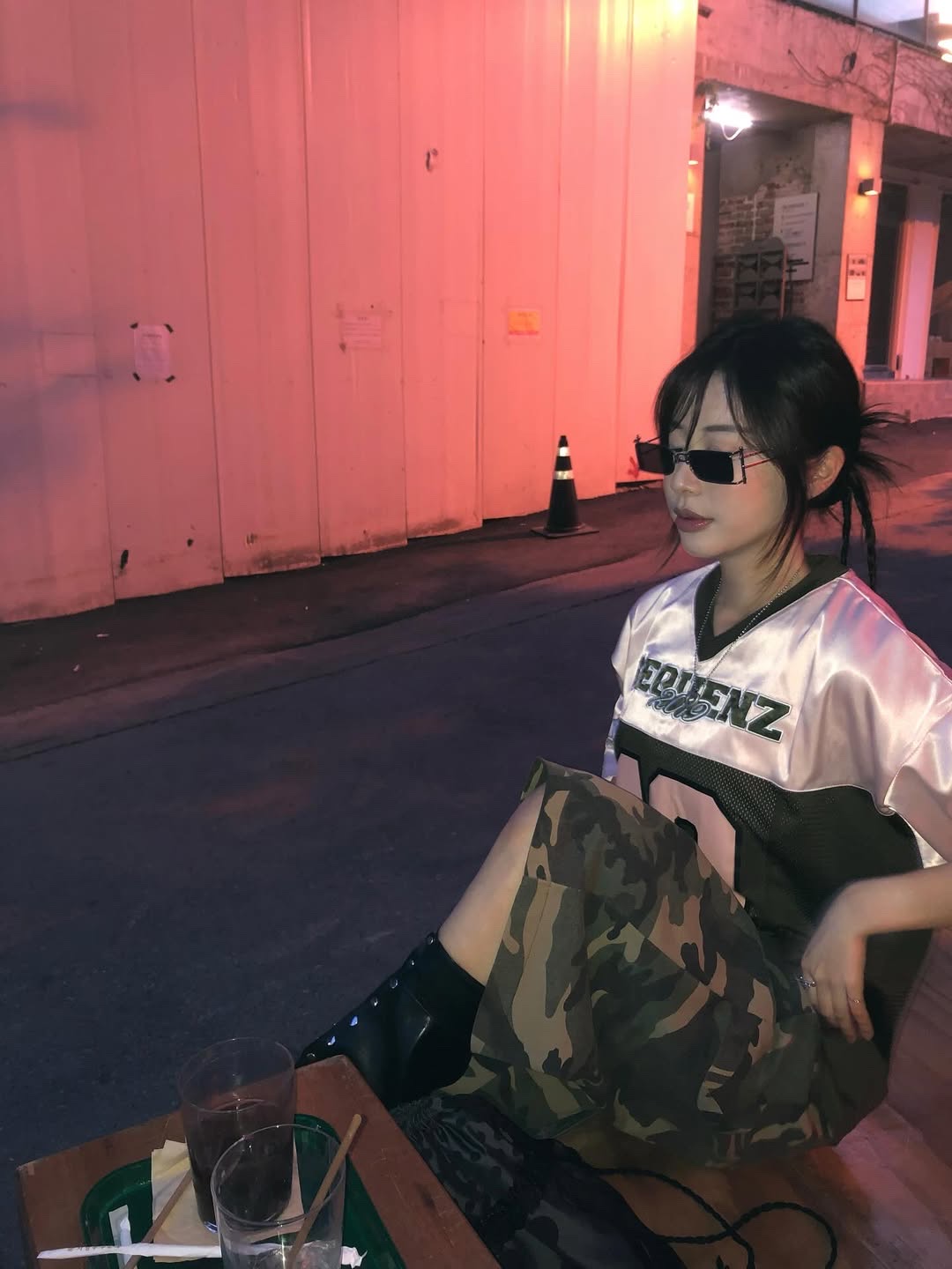 SLOW RECORD HOUSE Carpenter Bermuda Wide Camo Pants Vintage Green 착용 스타일 - 5