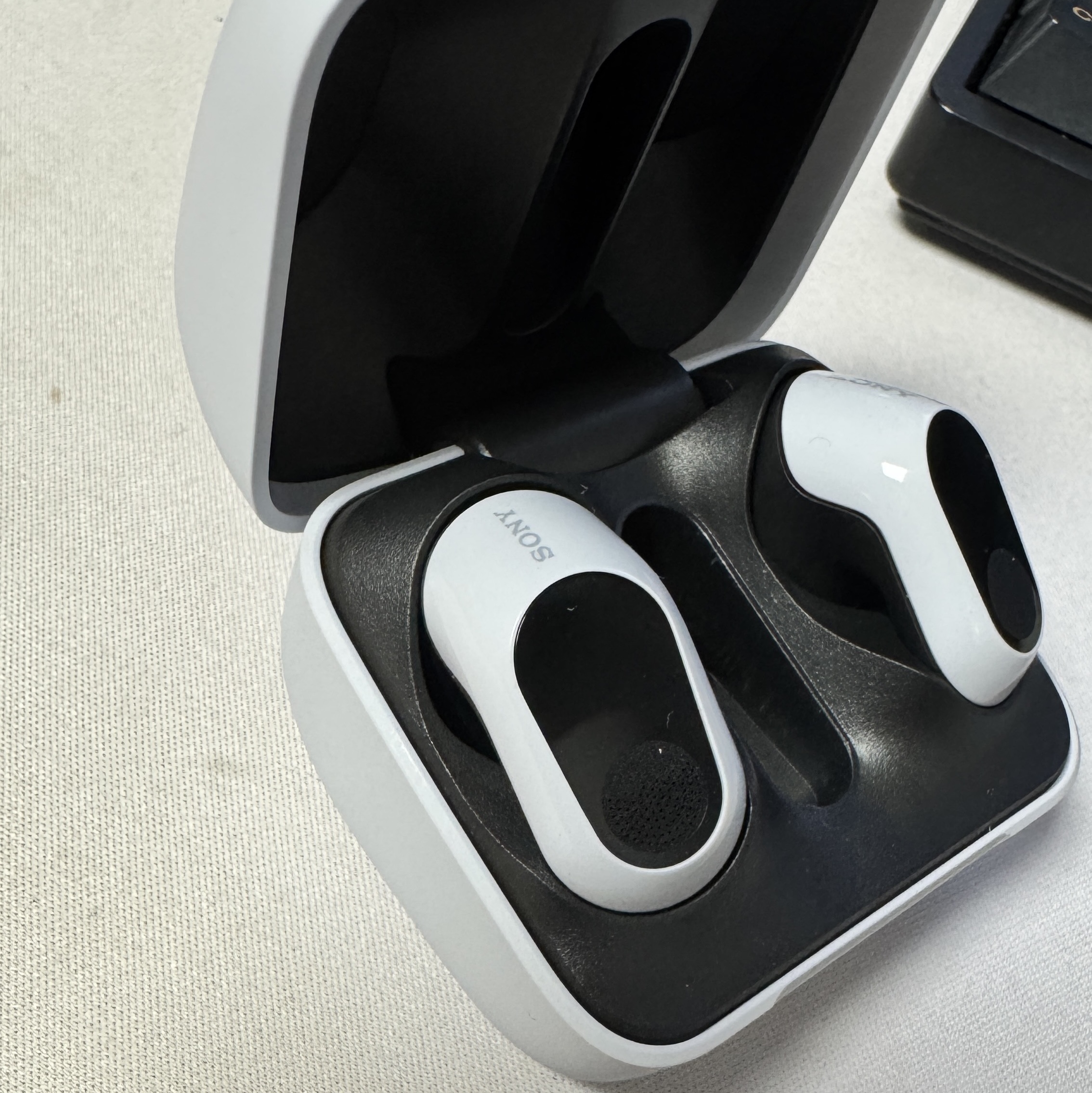 Sony INZONE Buds White (Sony Korea Ver.) 착용 스타일