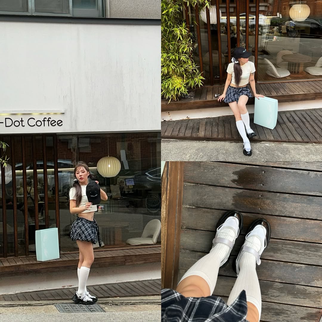 THIS IS FINE Cropped Signature Tee Cream, THIS IS FINE Signature Ball Cap Black 착용 스타일 - 2