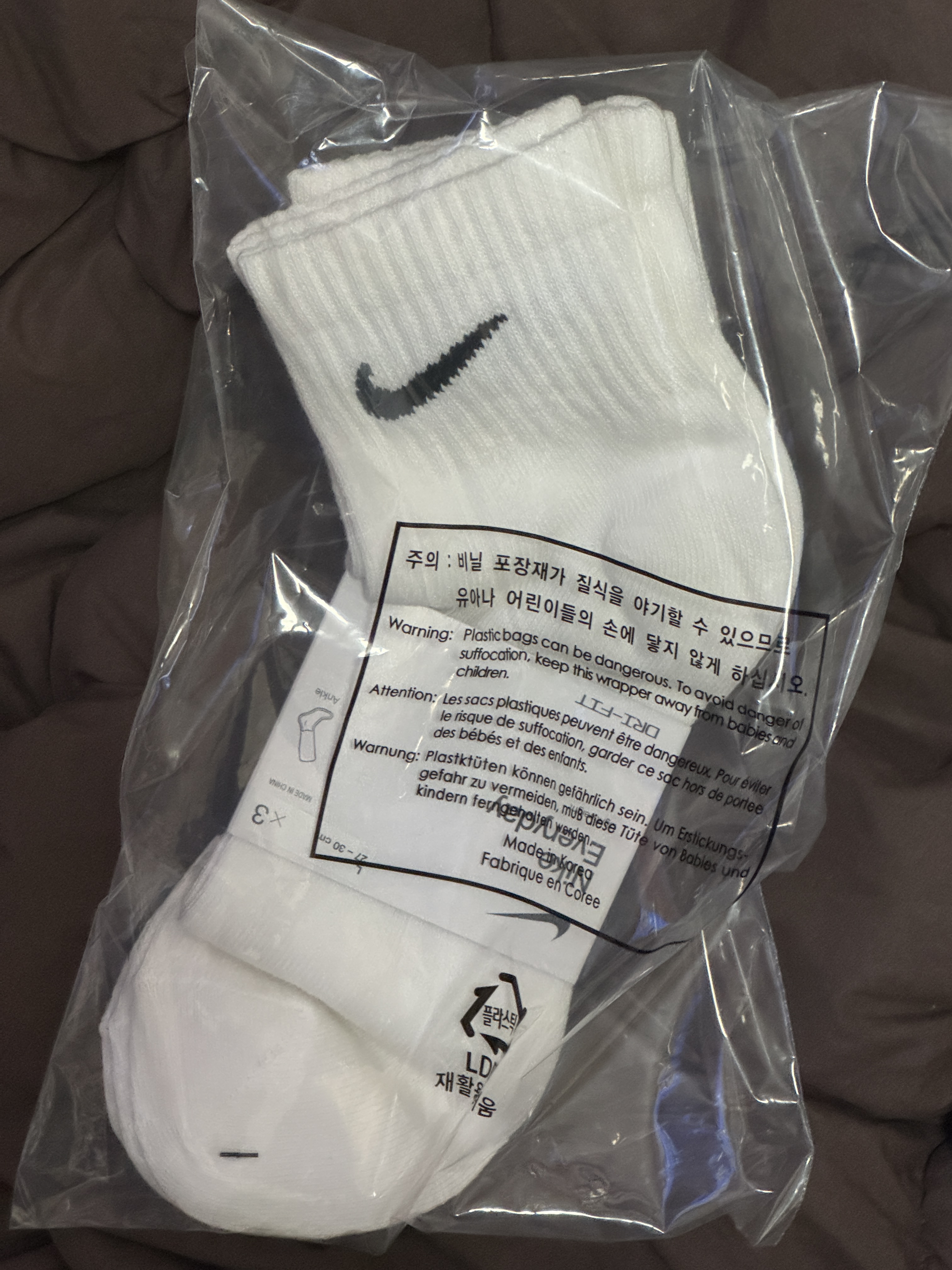 Nike Everyday Lightweight Training Ankle Socks White Black (3 Pack/Korean Ver.) 착용 스타일