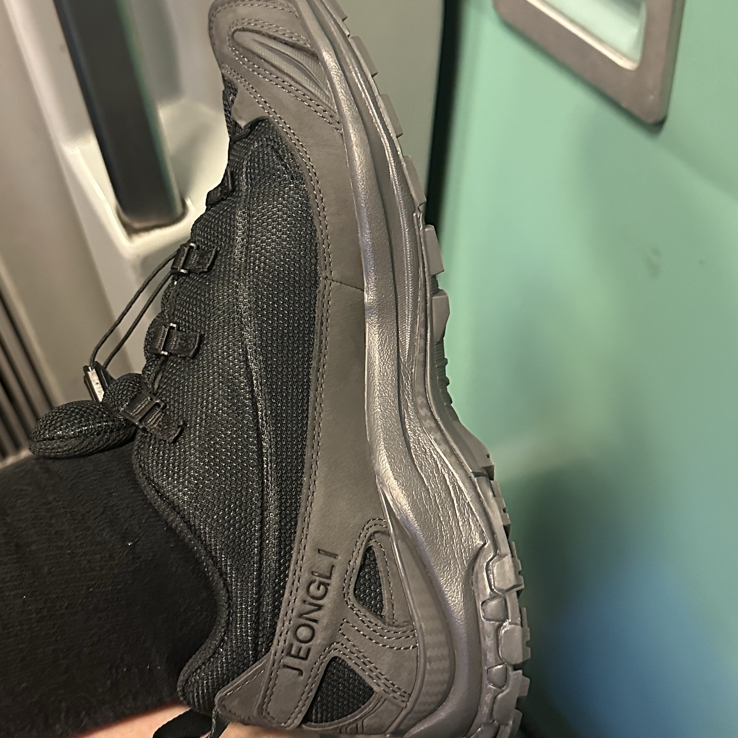 Salomon x Jeong Li XA Pro 3D Black Asphalt 착용 스타일 - 2