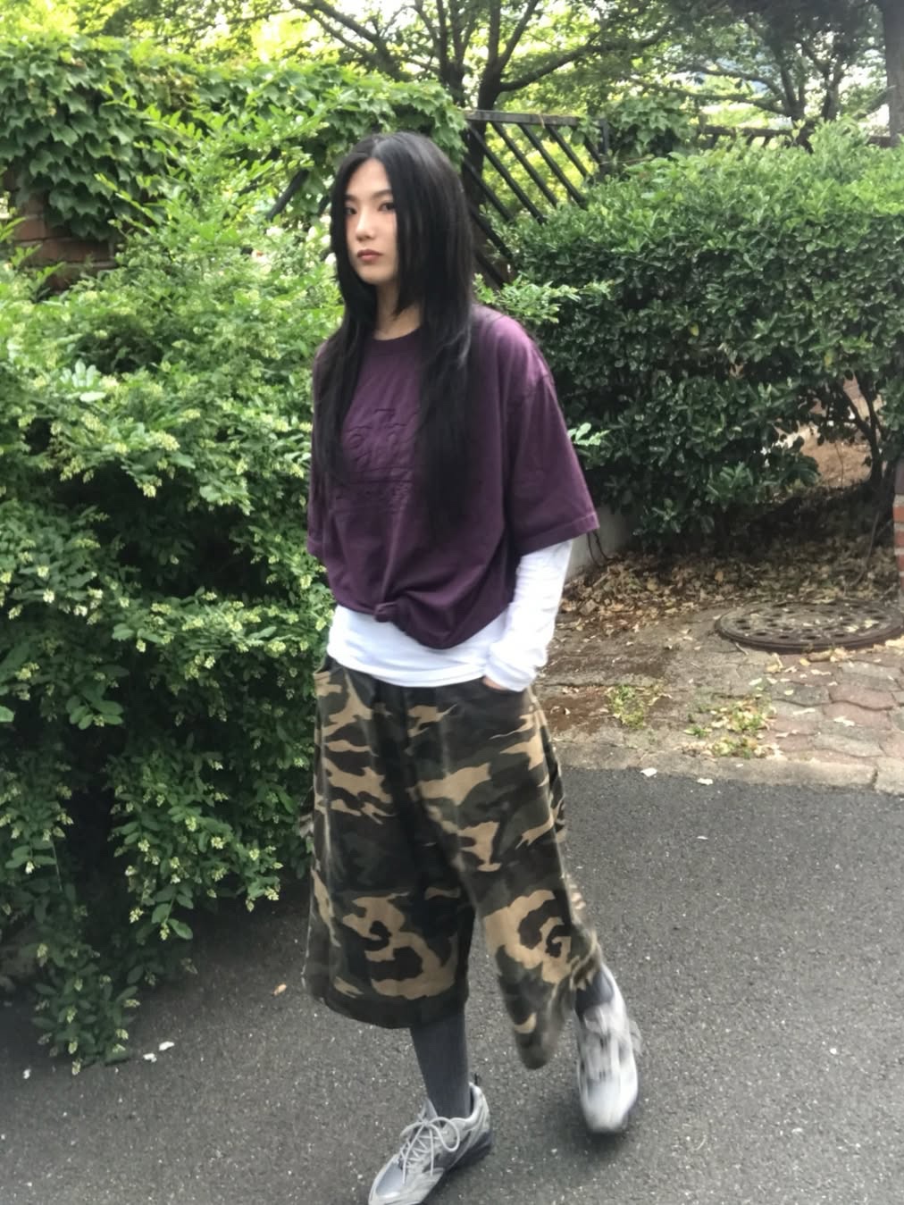 SLOW RECORD HOUSE Carpenter Bermuda Wide Camo Pants Vintage Green 착용 스타일 - 1