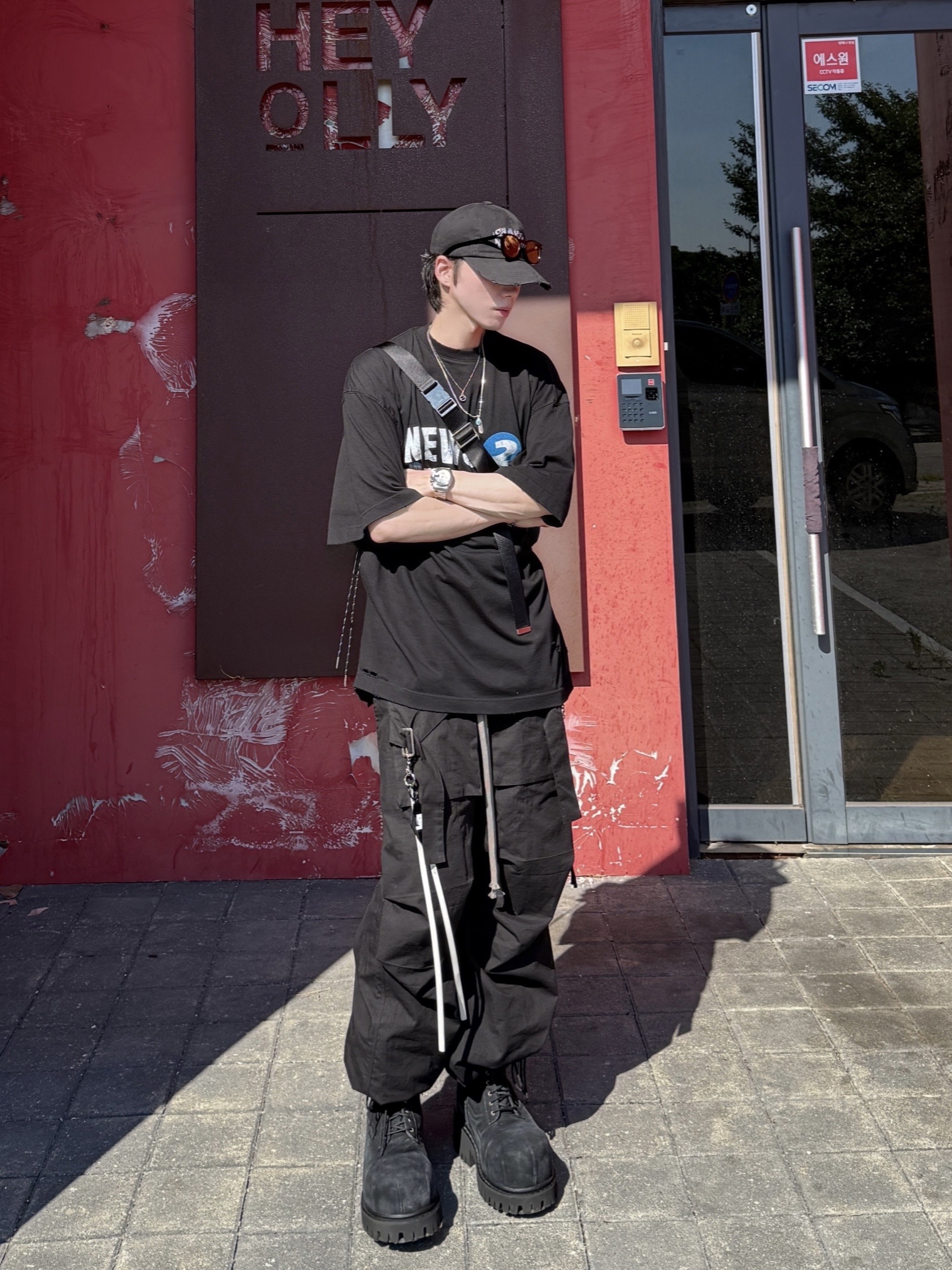 Nonnod Puckering News T-shirt Vintage black, Civision by CSC Sinners Cap 착용 스타일 - 3
