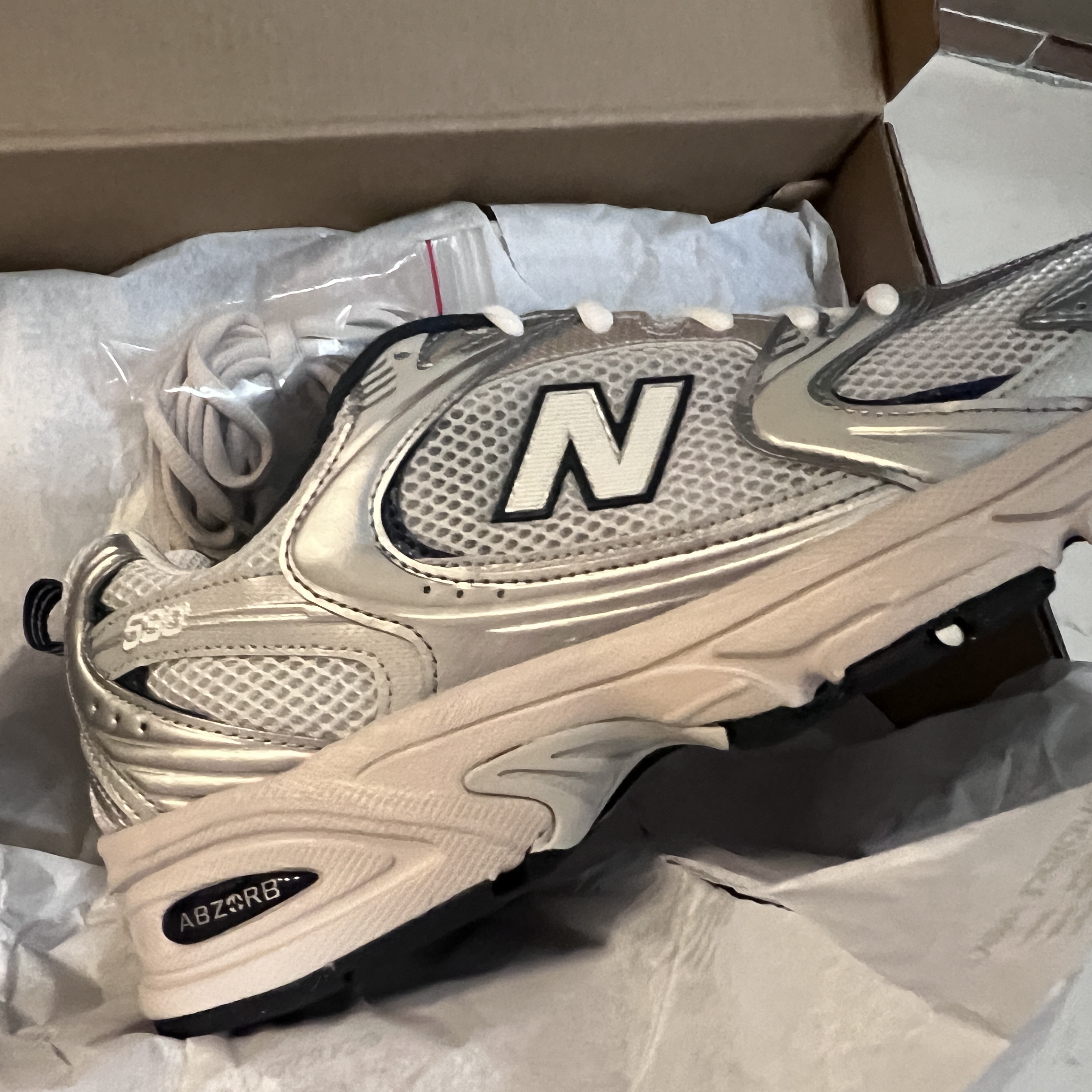 New Balance 530 Steel Grey 착용 스타일