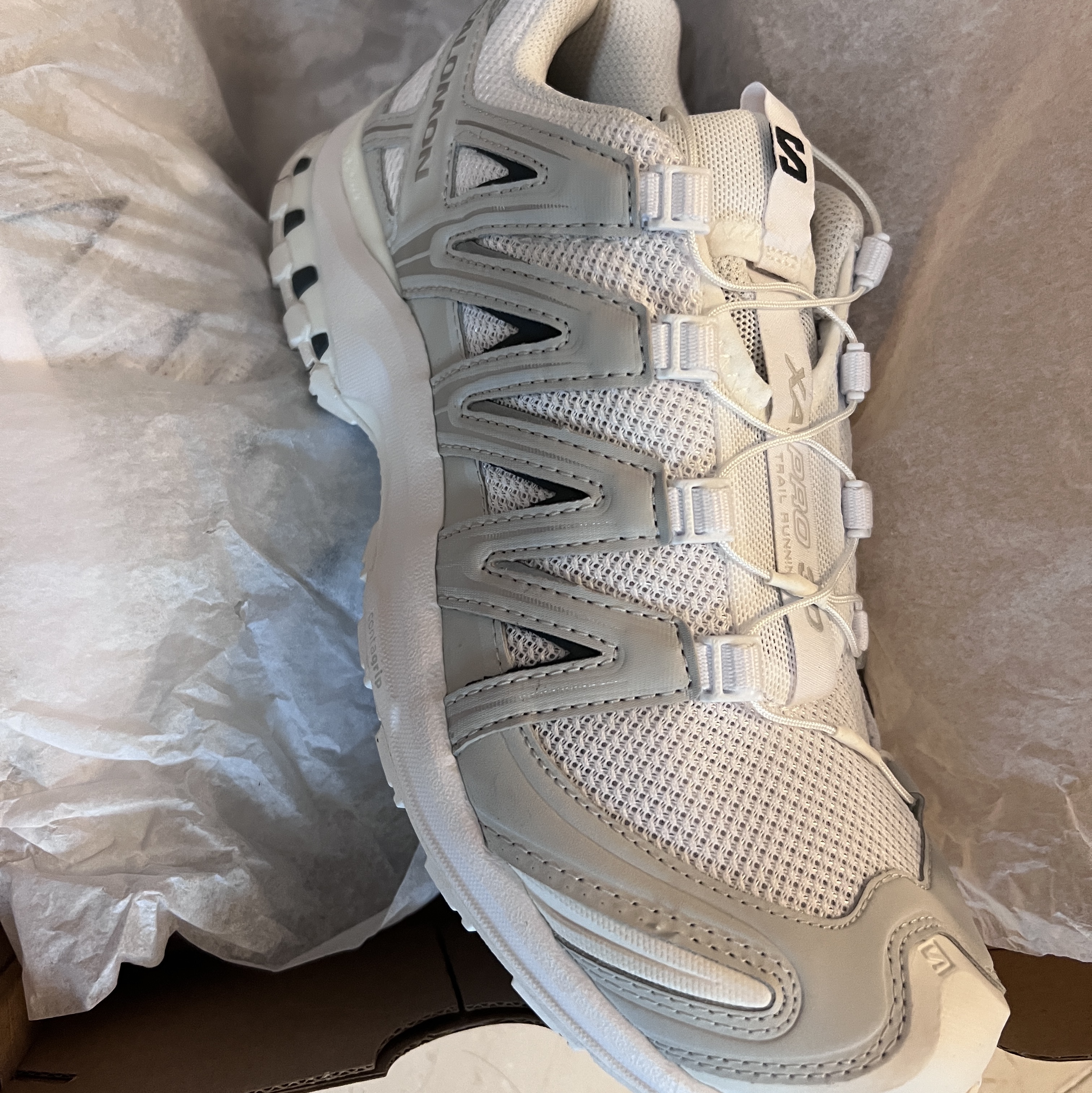 (W) Salomon XA Pro 3D White Grey Violet 착용 스타일