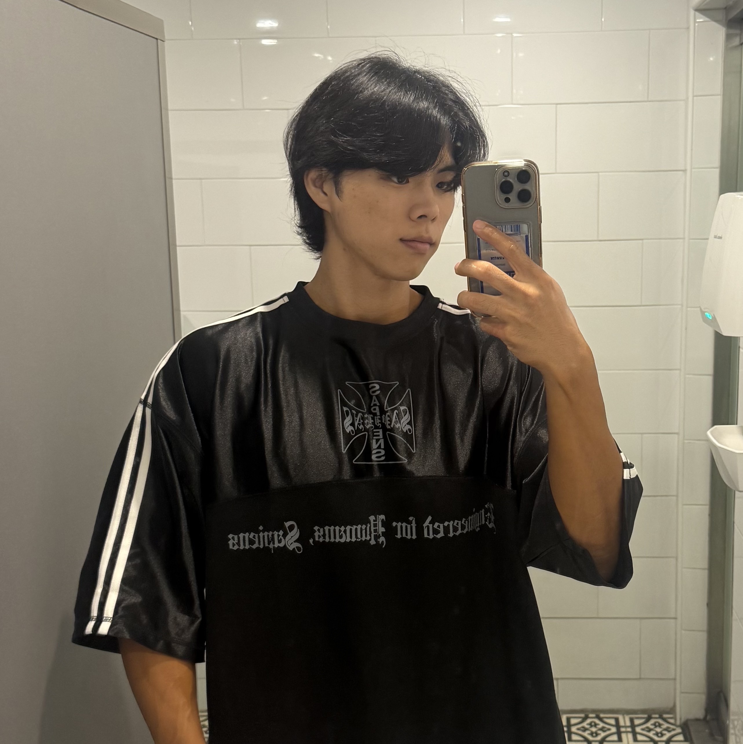 Sapiens Neo Rugby Over Fit  Short Sleeves Black, [KREAM 단독] Sapiens Engineered Waffle Over Fit Shorts Black 착용 스타일 - 1