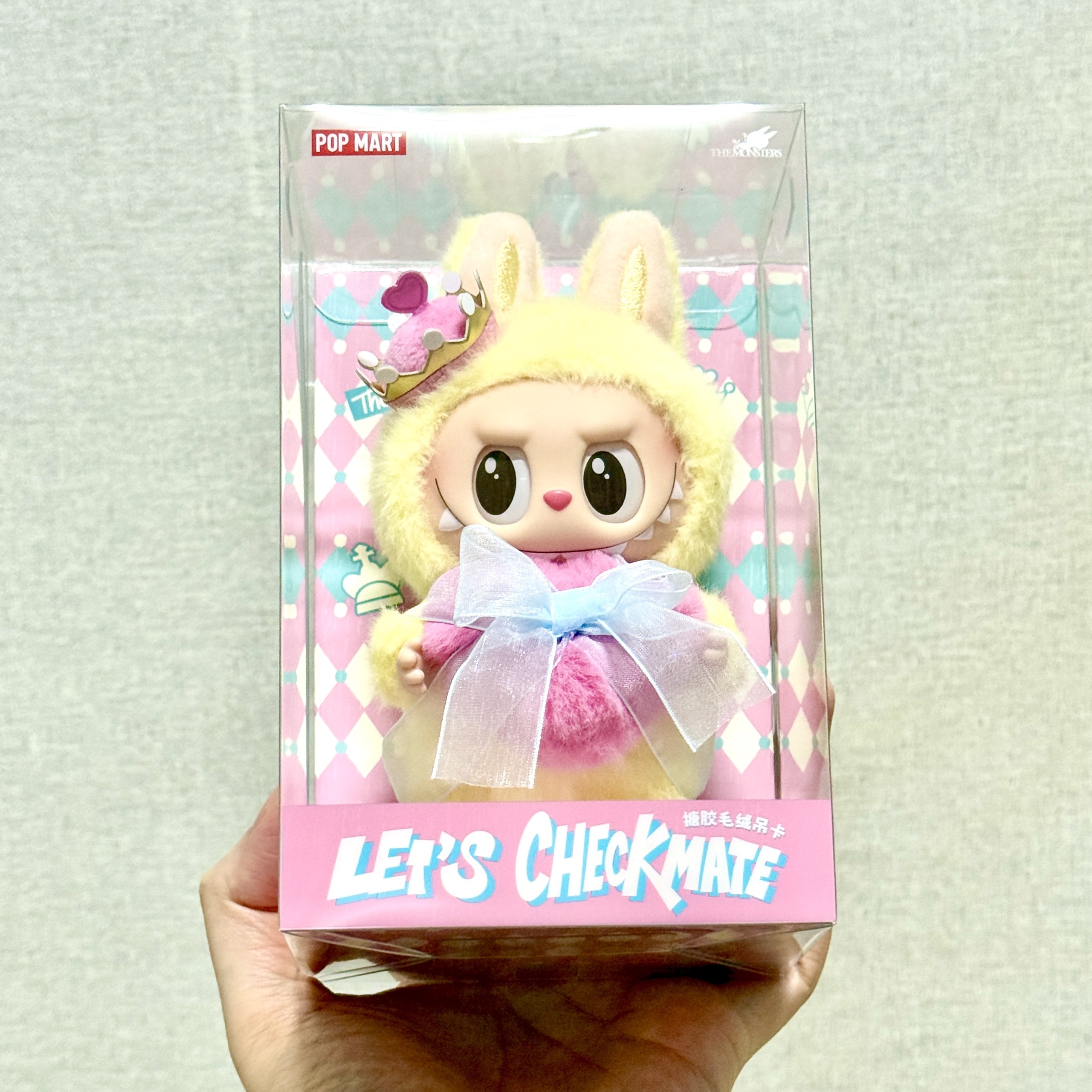 Pop Mart The Monsters Checkmate Series Plush Keyring 착용 스타일 - 1