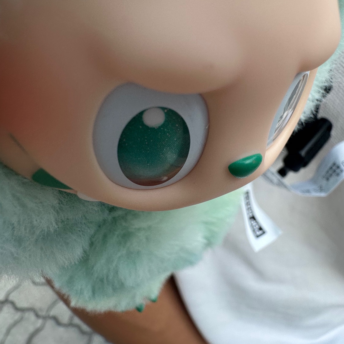 Pop Mart Labubu The Monsters Highlight Series Serenity Keyring (Opened Case) 착용 스타일