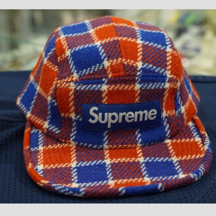 Supreme Harris Tweed Camp Cap Red Plaid - 25SS 착용 스타일 - 2